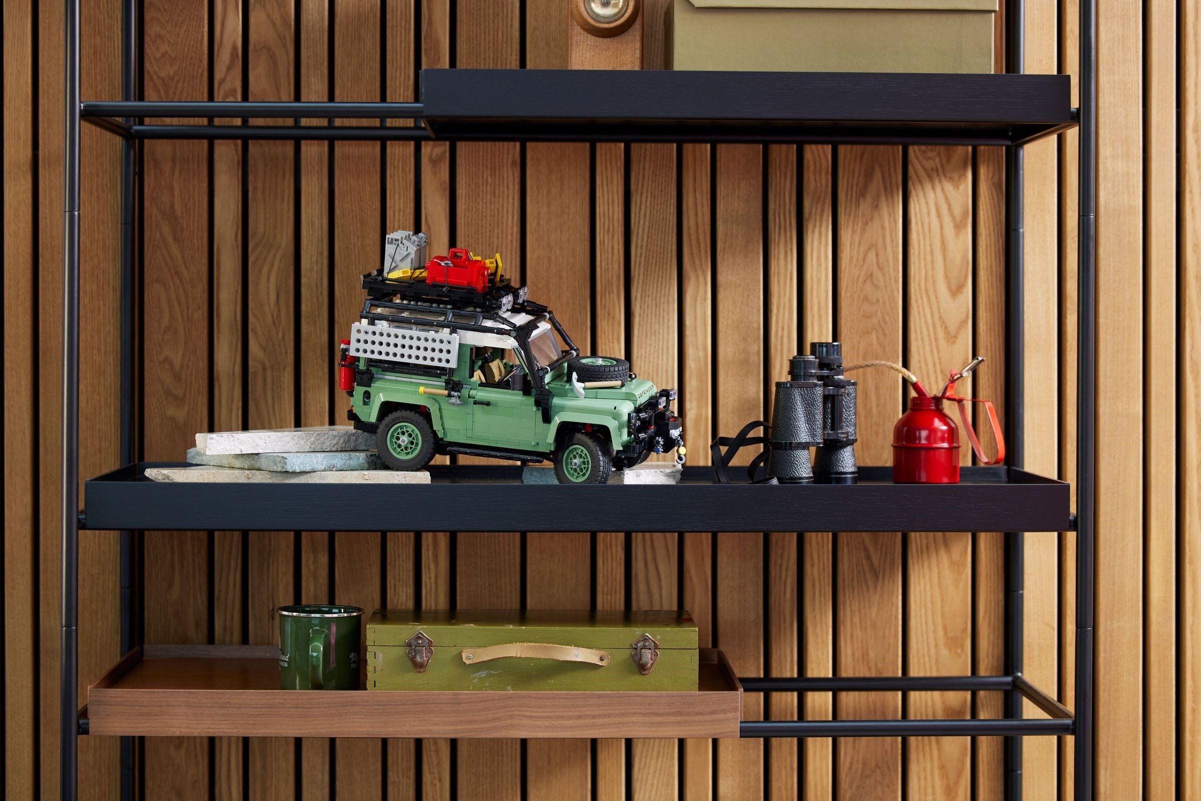 Land Rover Classic Defender 90 10317 | Icons | LEGO – image 4