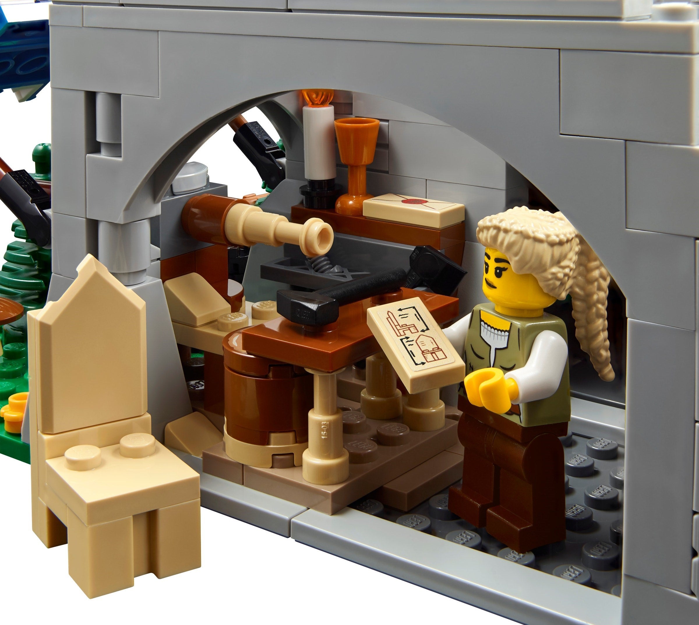 Medieval Town Square 10332 | Icons | LEGO – image 9