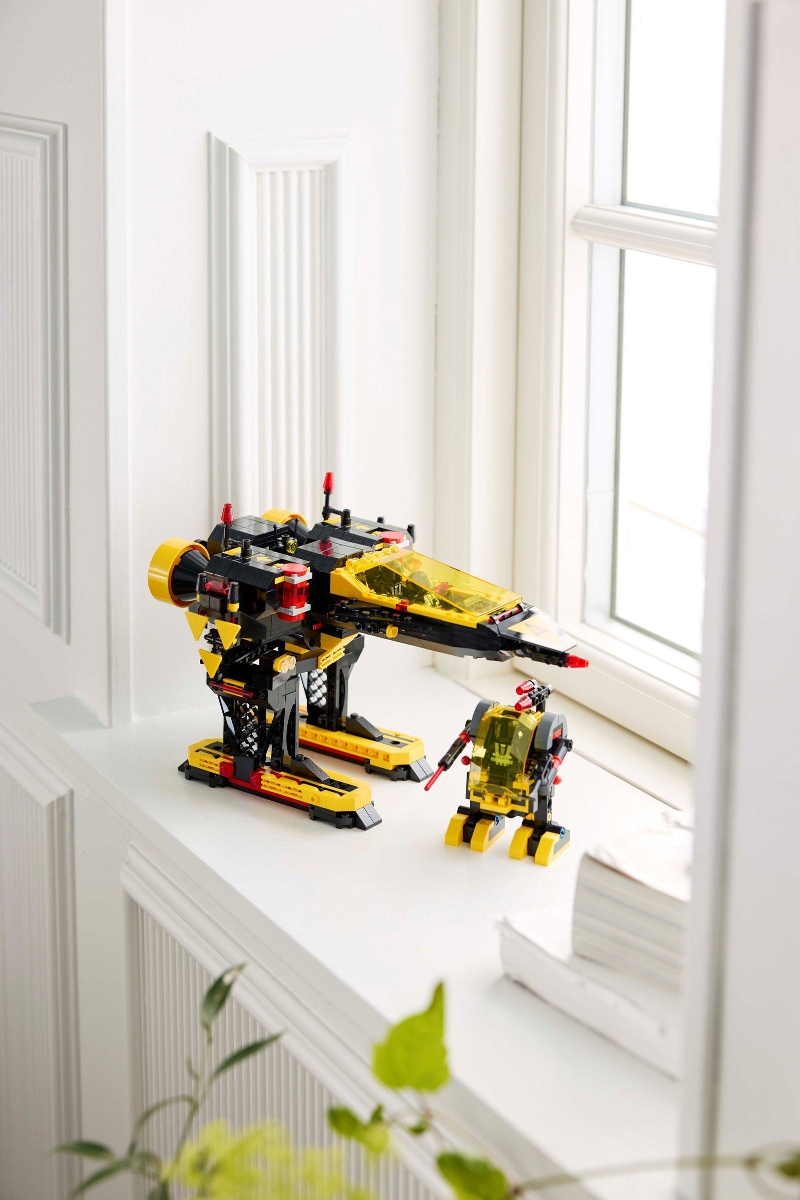 Blacktron Renegade 10355 | Icons | LEGO – image 7