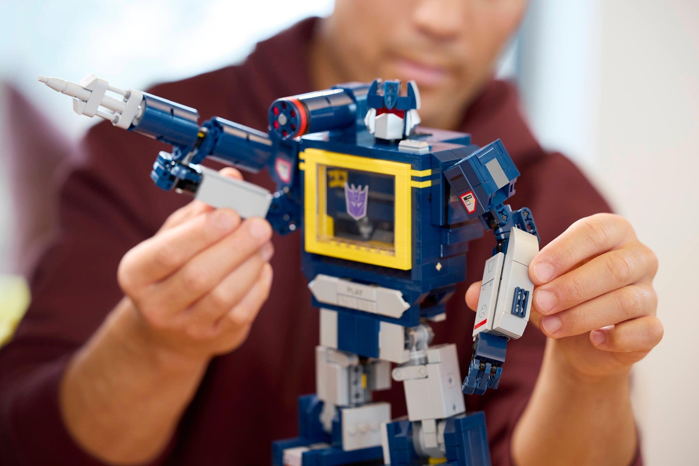 Transformers: Soundwave 10358 | Icons | LEGO – image 7