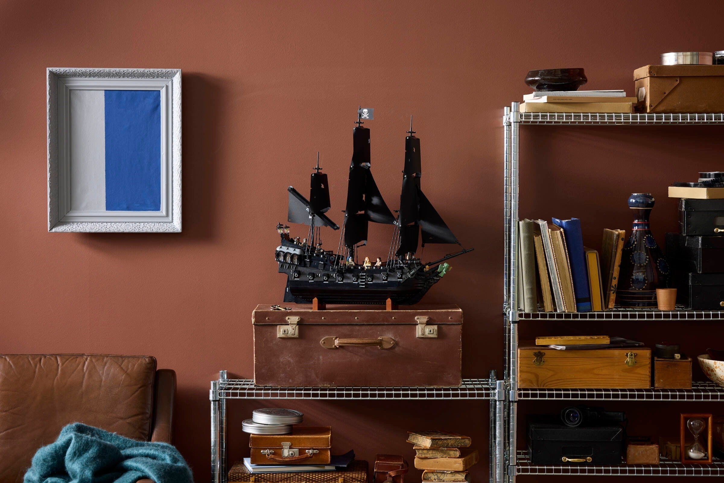 Captain Jack Sparrow's Pirate Ship 10365 | Icons | LEGO – image 11