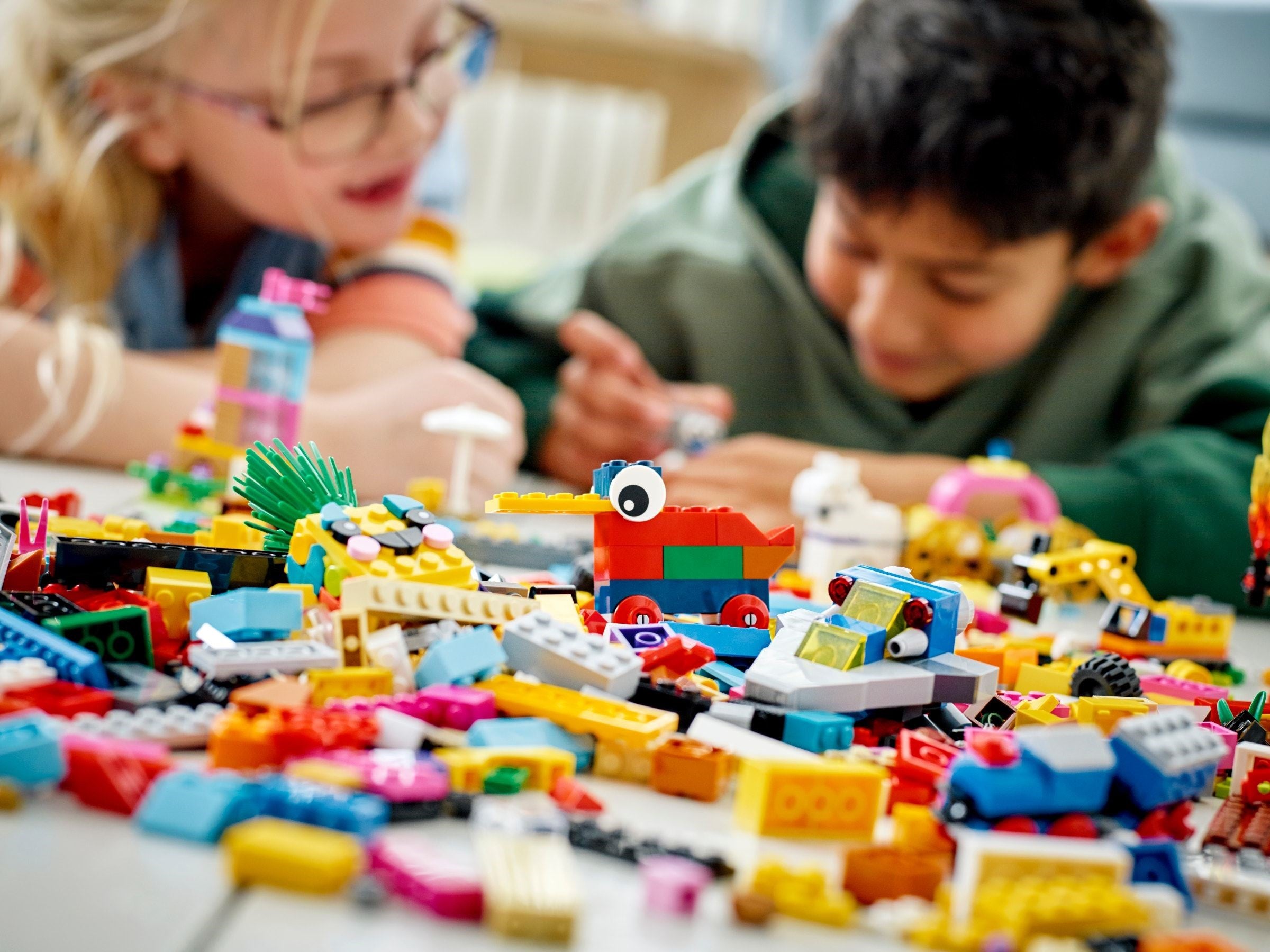 90 Years of Play 11021 | Classic | LEGO (image 7)