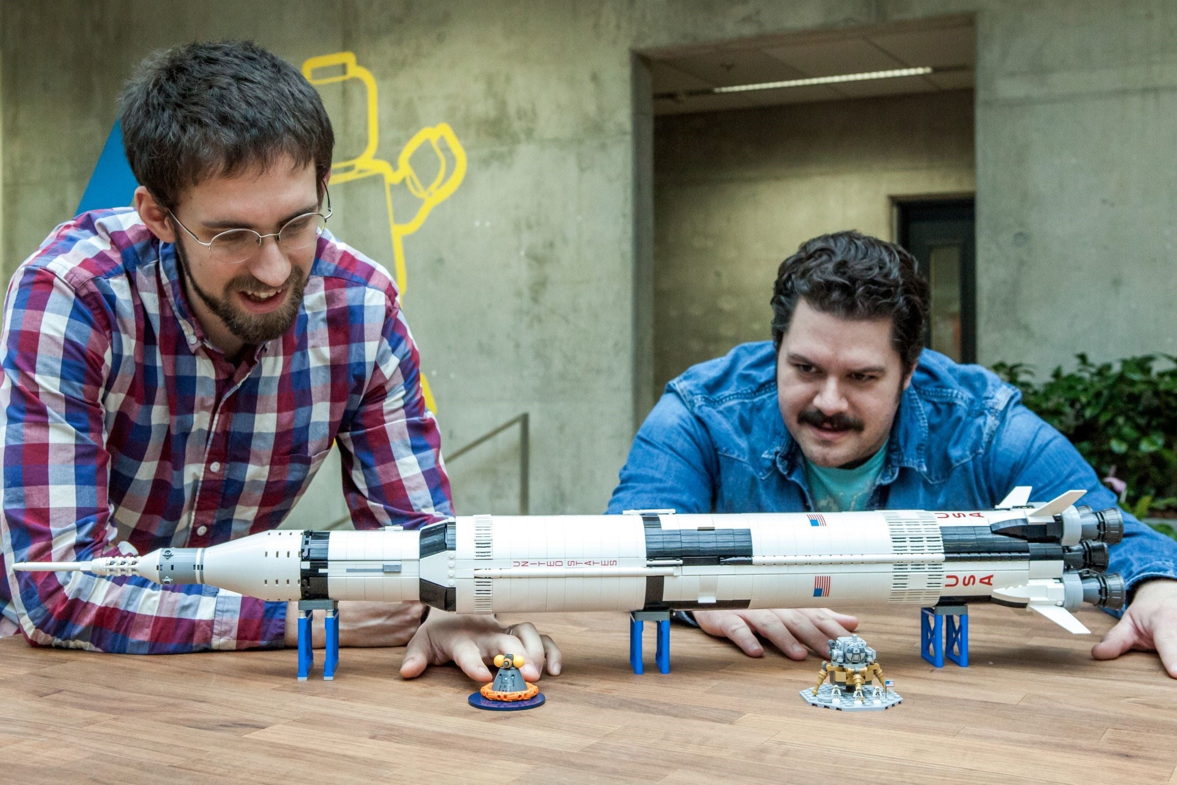 NASA Apollo Saturn V 92176 | Ideas | LEGO – image 2