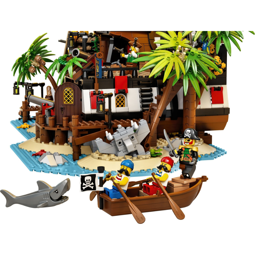 Pirates of Barracuda Bay 21322 | IDEAS | LEGO