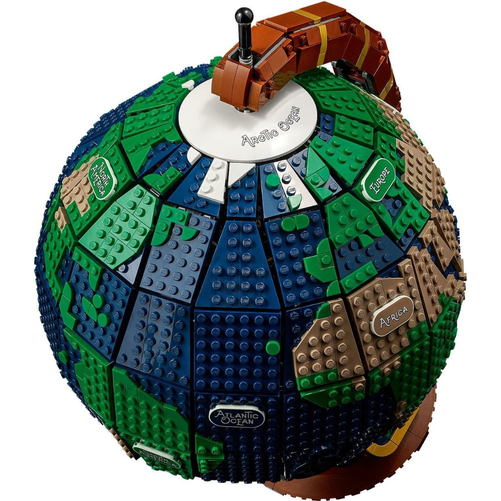 The Globe 21332 | Ideas | LEGO - My Store