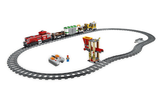 Red Cargo Train 3677 | City | LEGO (image 2)