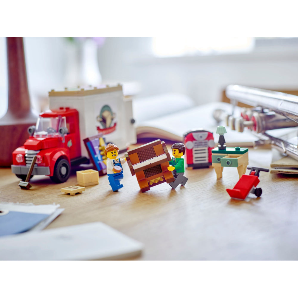 Moving Truck 40586 | Icons | LEGO