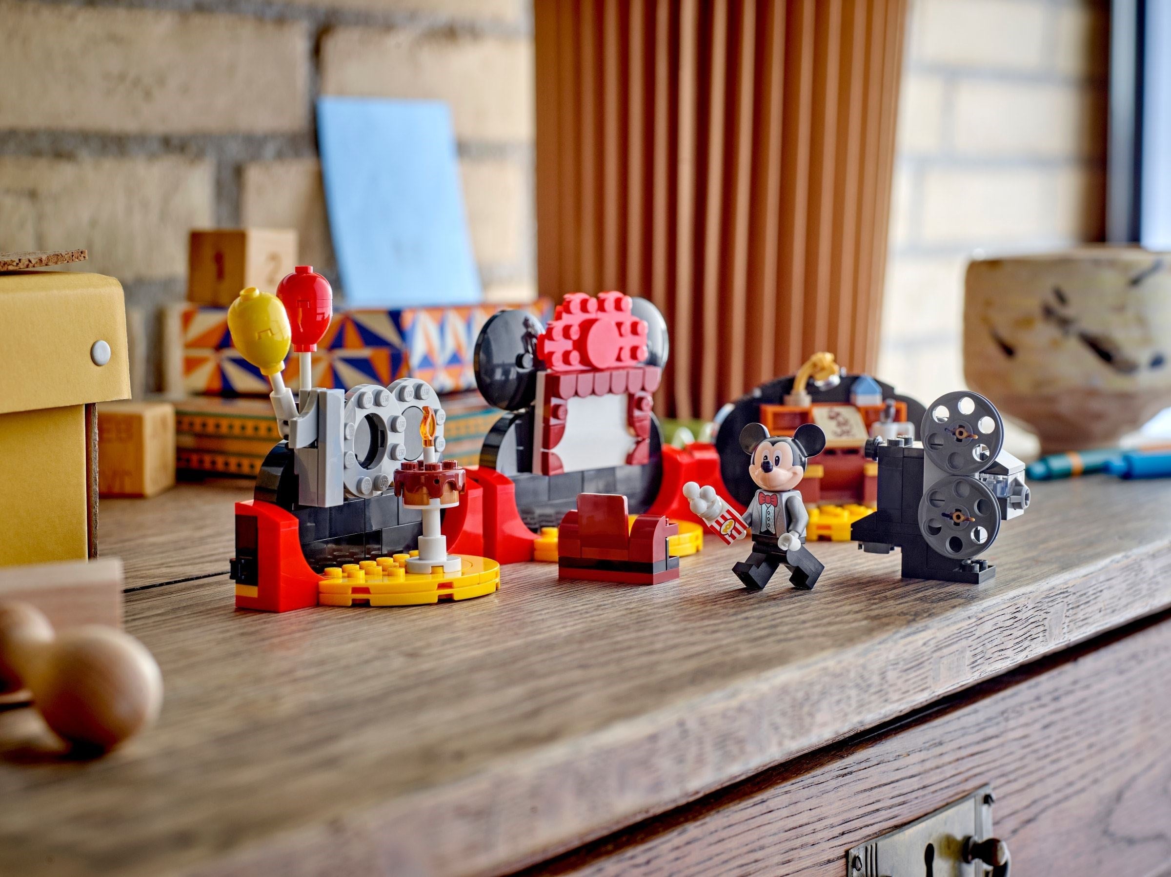 Disney 100 Years Celebration 40600 | Disney | LEGO – image 5