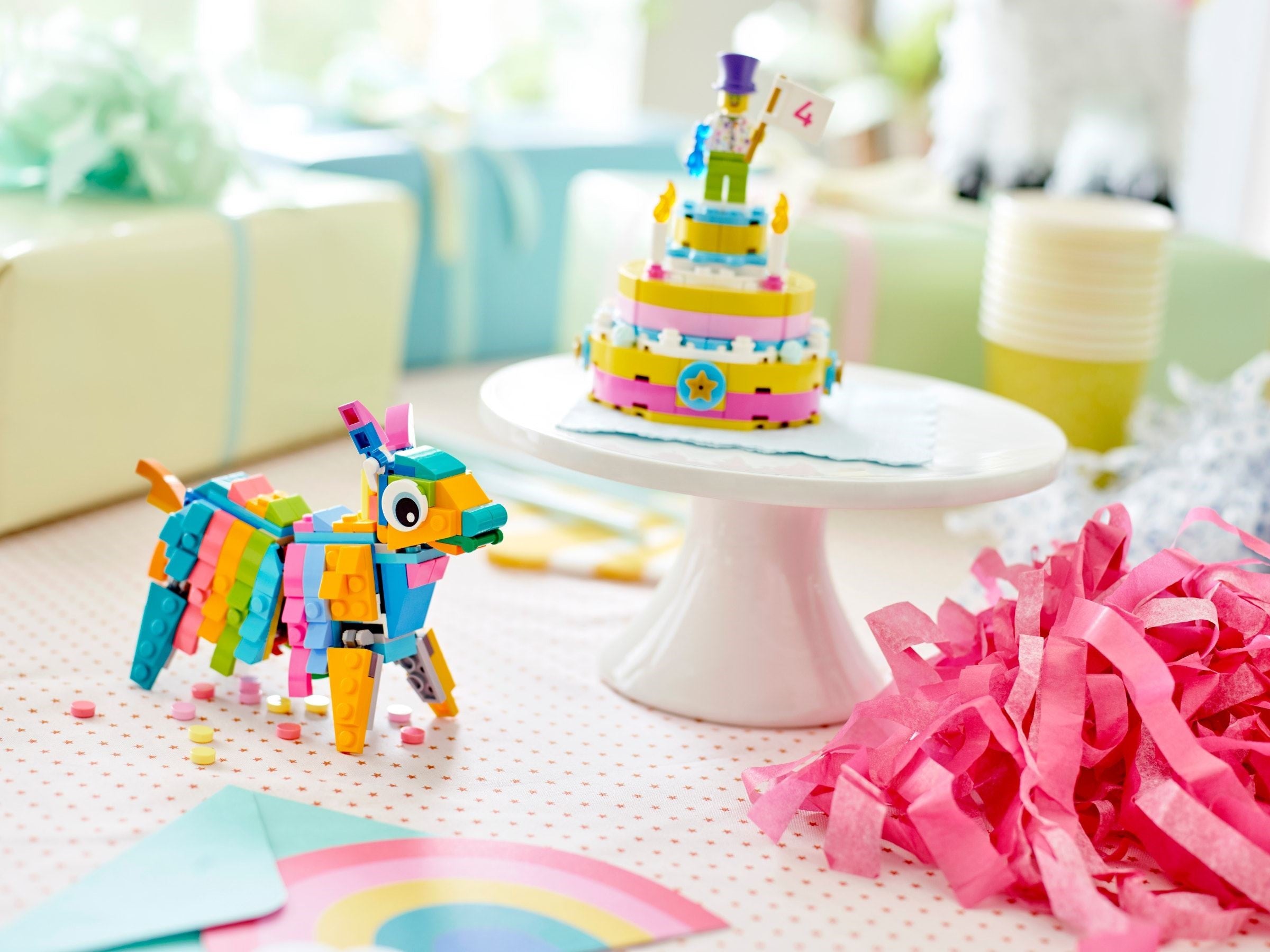 Piñata 40644 | Seasonal | LEGO – image 4