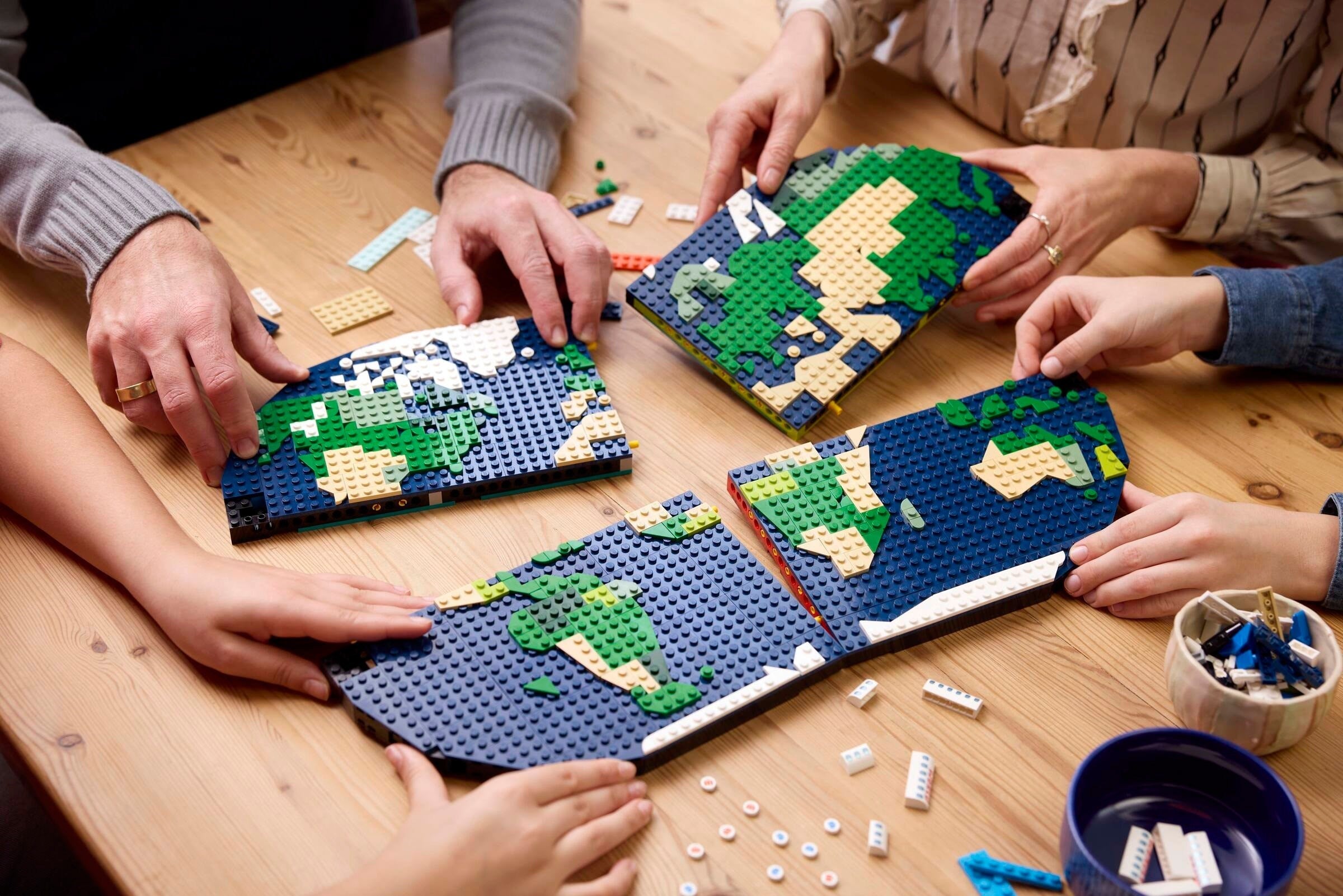 Travel Moments 41838 | Miscellaneous | LEGO – image 8