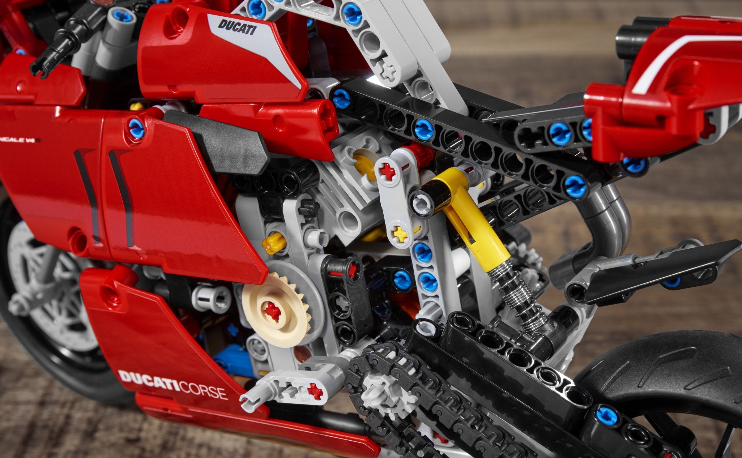 Ducati Panigale V4 R 42107 | Technic | LEGO – image 21