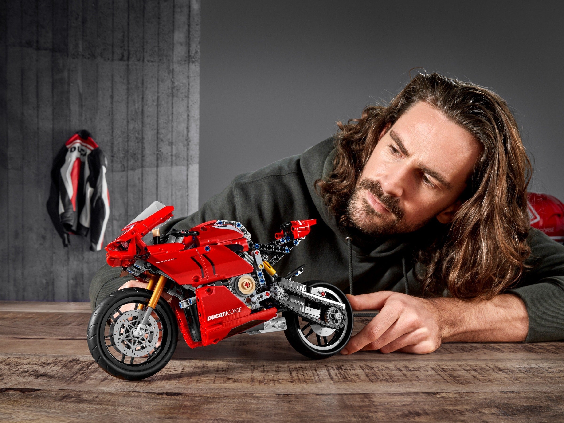 Ducati Panigale V4 R 42107 | Technic | LEGO – image 17