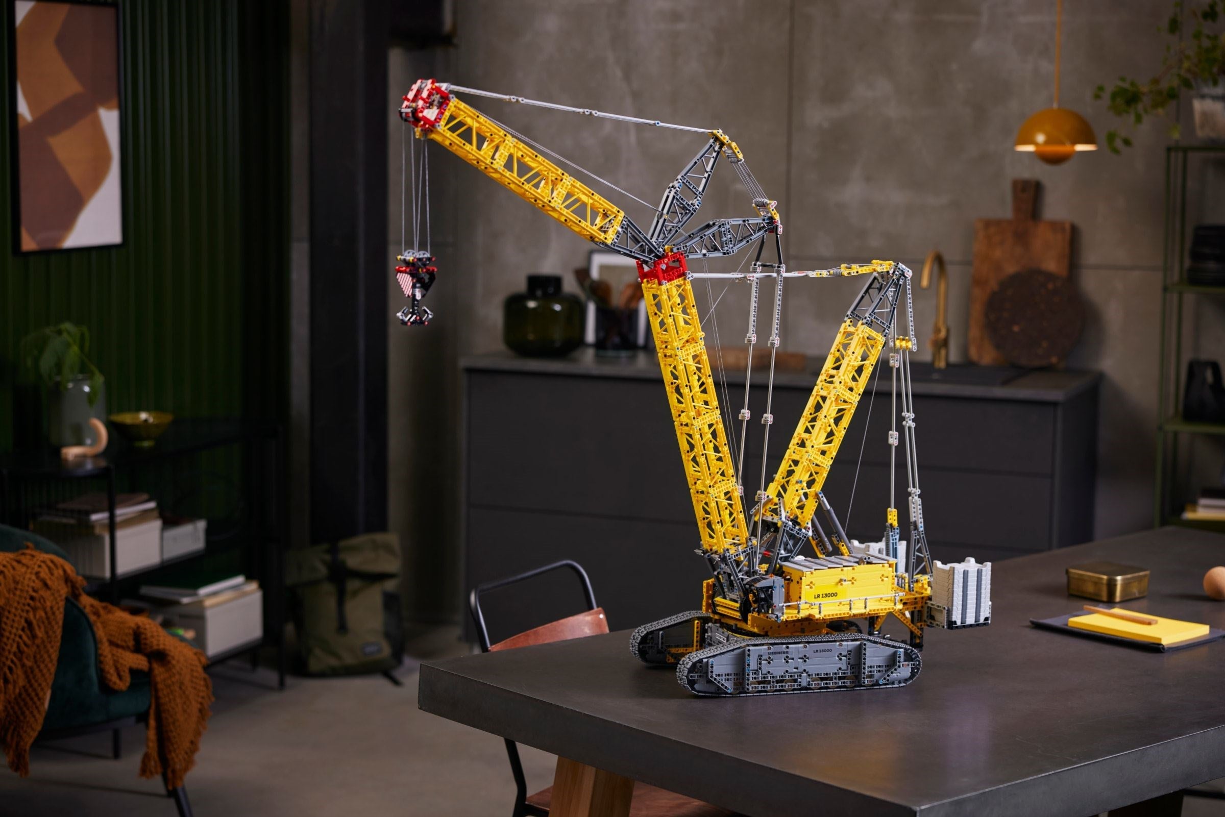 Liebherr Crawler Crane LR 13000 42146 | Technic | LEGO – image 8