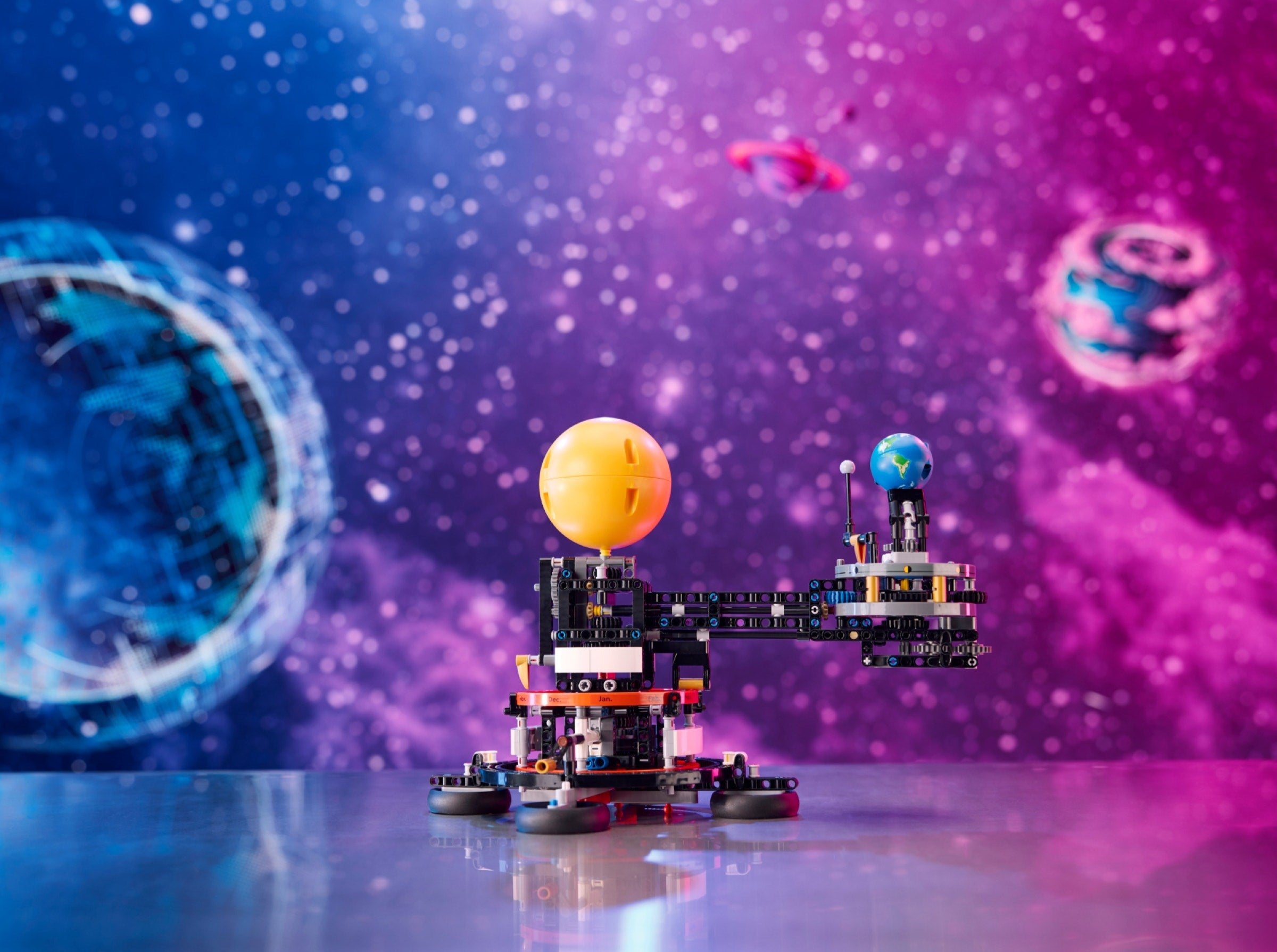 Planet Earth and Moon in Orbit 42179 | Technic | LEGO – image 6