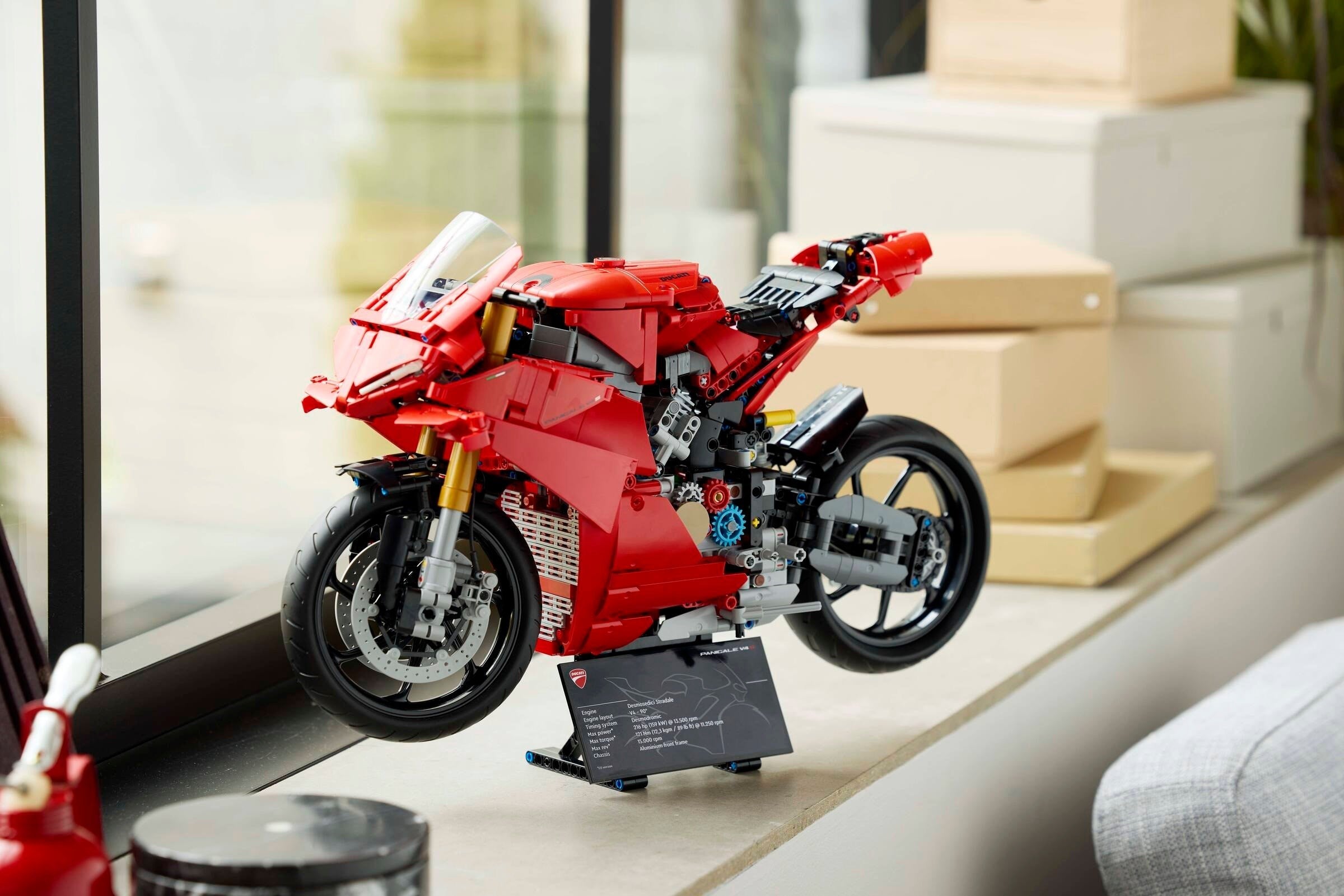 Ducati Panigale V4 S Motorcycle 42202 | Technic | LEGO – image 7