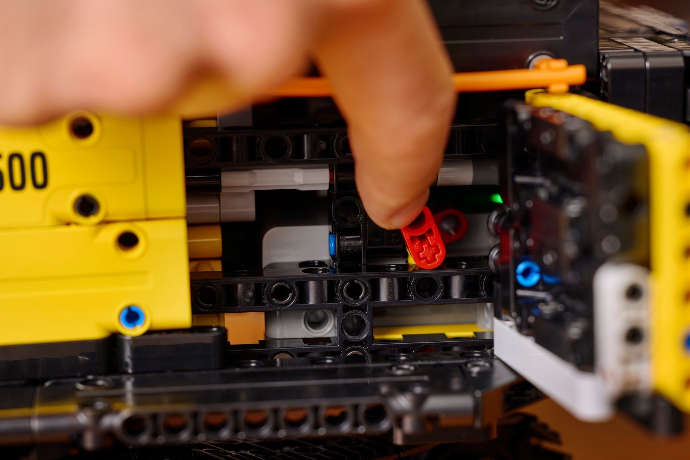 Volvo EC500 Hybrid Excavator 42215 | Technic | LEGO (image 6)