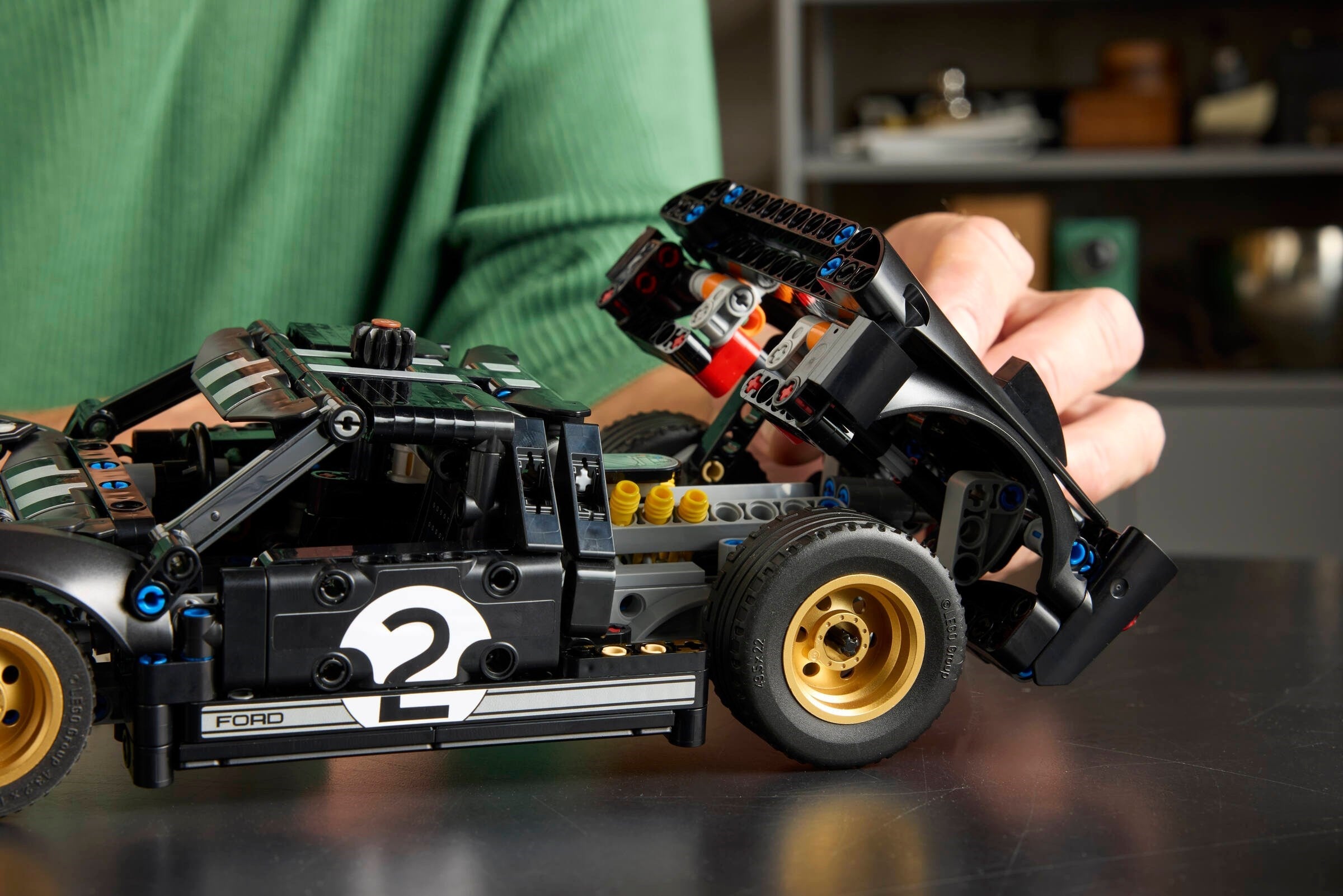 1966 Ford GT40 MKII 42223 | Technic | LEGO (image 5)