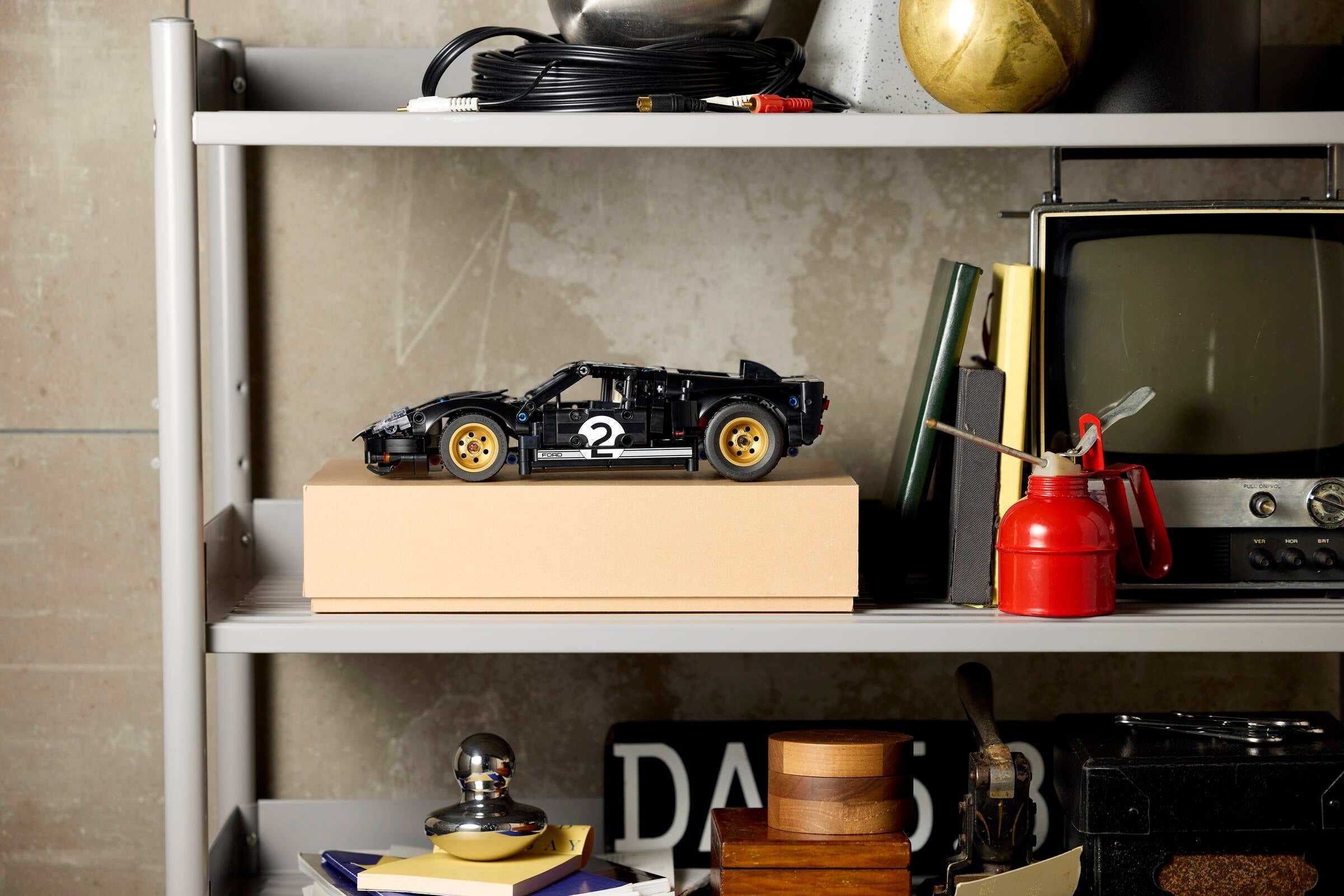1966 Ford GT40 MKII 42223 | Technic | LEGO (image 10)