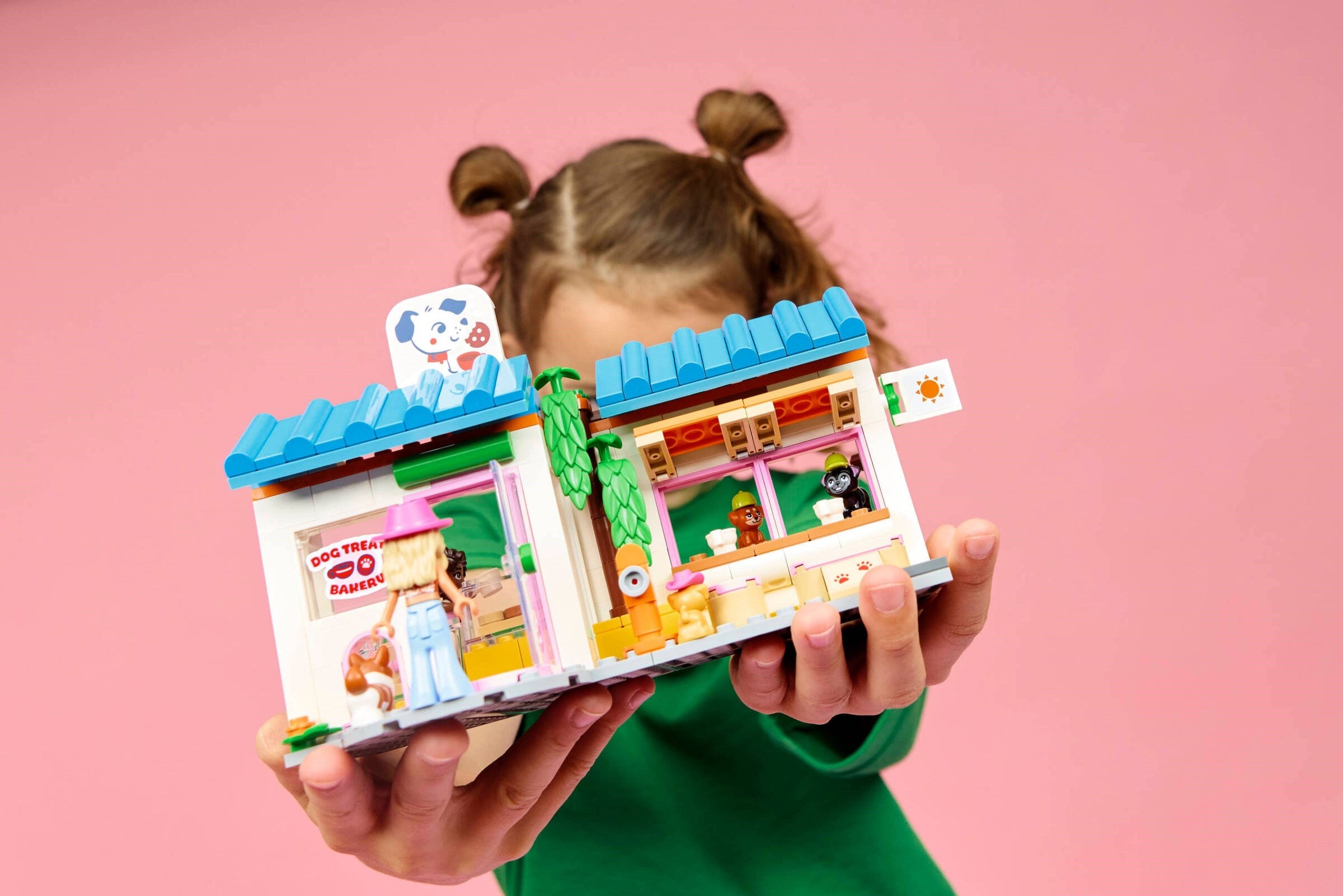 Dog Treats Bakery 42677 | Friends | LEGO (image 4)