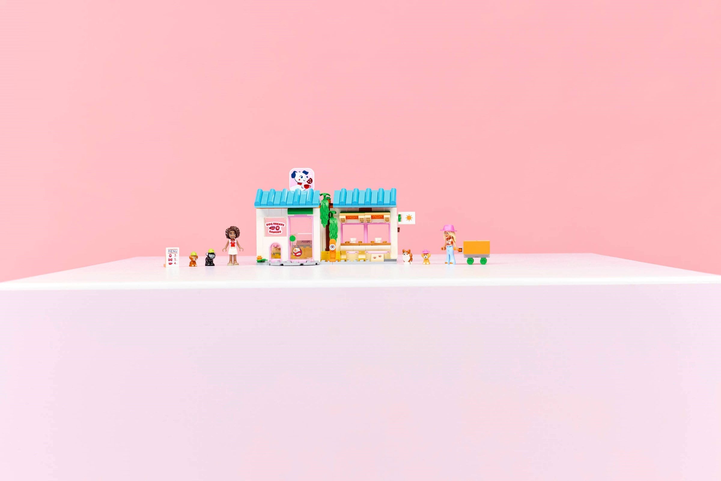 Dog Treats Bakery 42677 | Friends | LEGO (image 8)