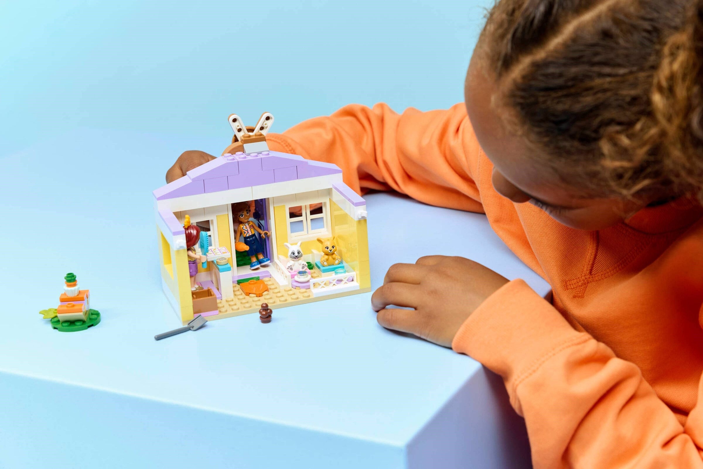 Heartlake City Bunny Hotel 42679 | Friends | LEGO (image 6)