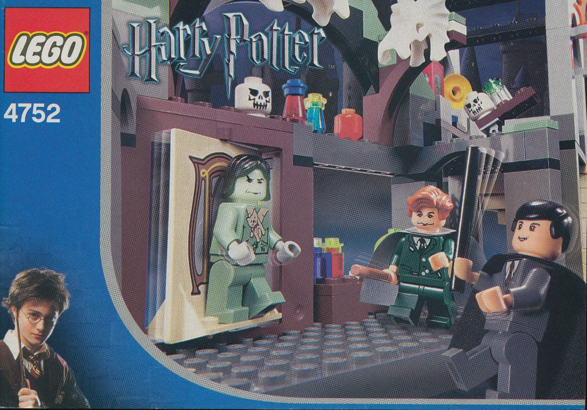 Professor Lupin's Classroom 4752 | Harry Potter | LEGO (image 2)