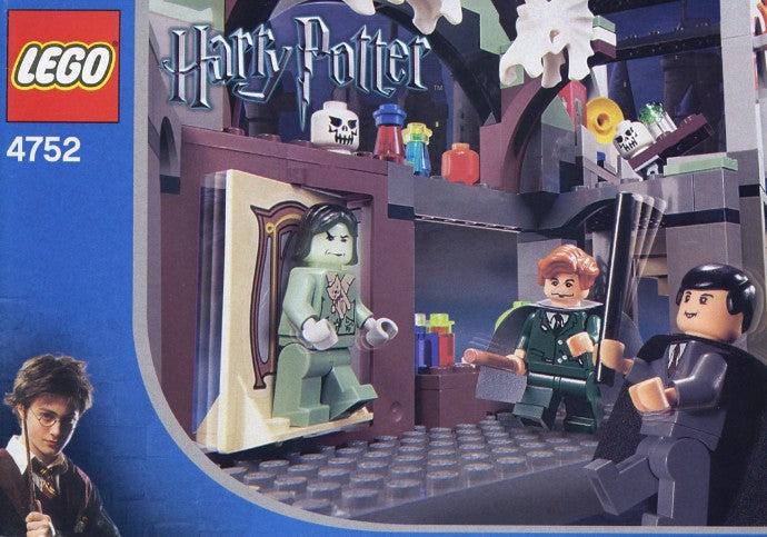 Professor Lupin's Classroom 4752 | Harry Potter | LEGO