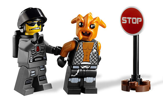 Freeze Ray Frenzy 5970 | Space | LEGO (image 6)