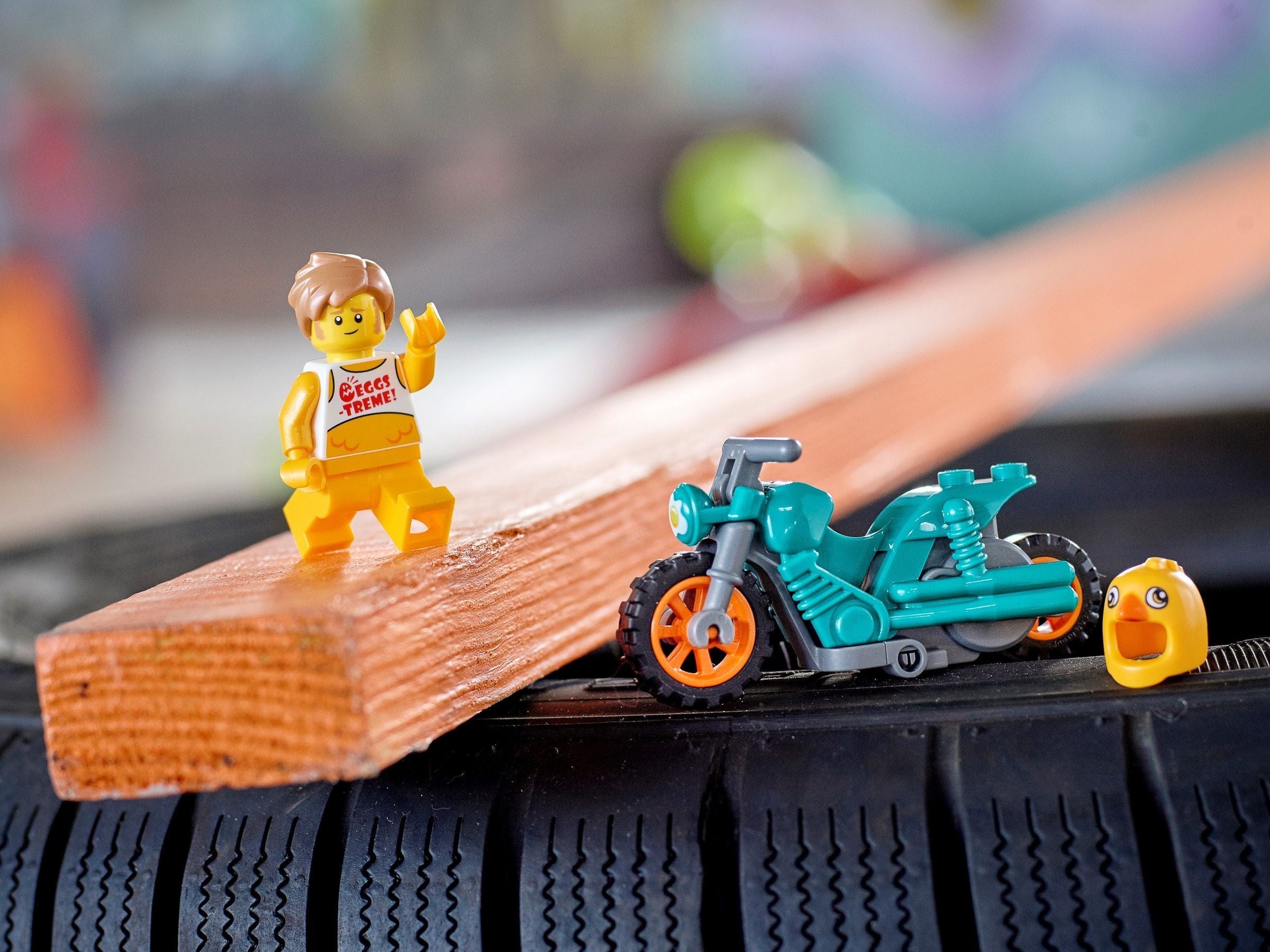 Chicken Stunt Bike 60310 | City | LEGO – image 7