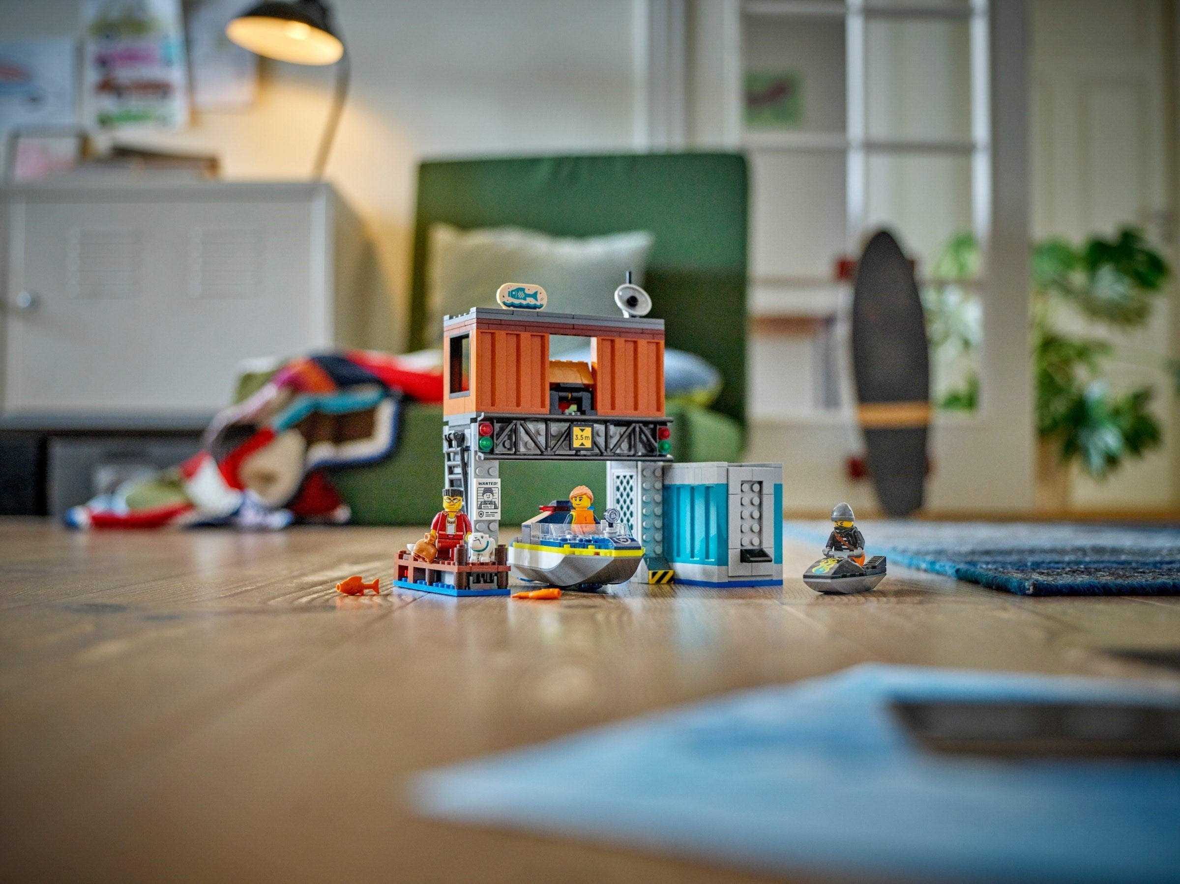 Police Speedboat and Crooks' Hideout 60417 | City | LEGO – image 10