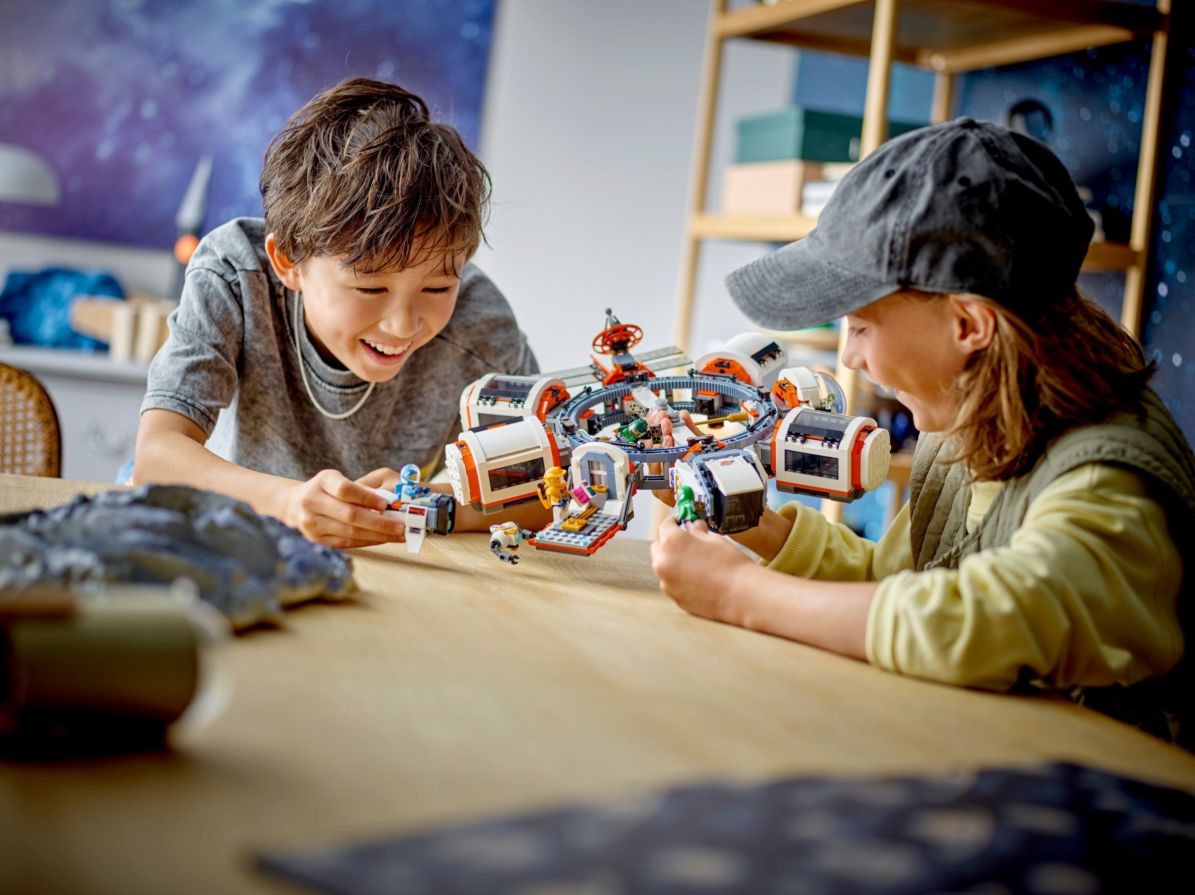 Modular Space Station 60433 | City | LEGO – image 3