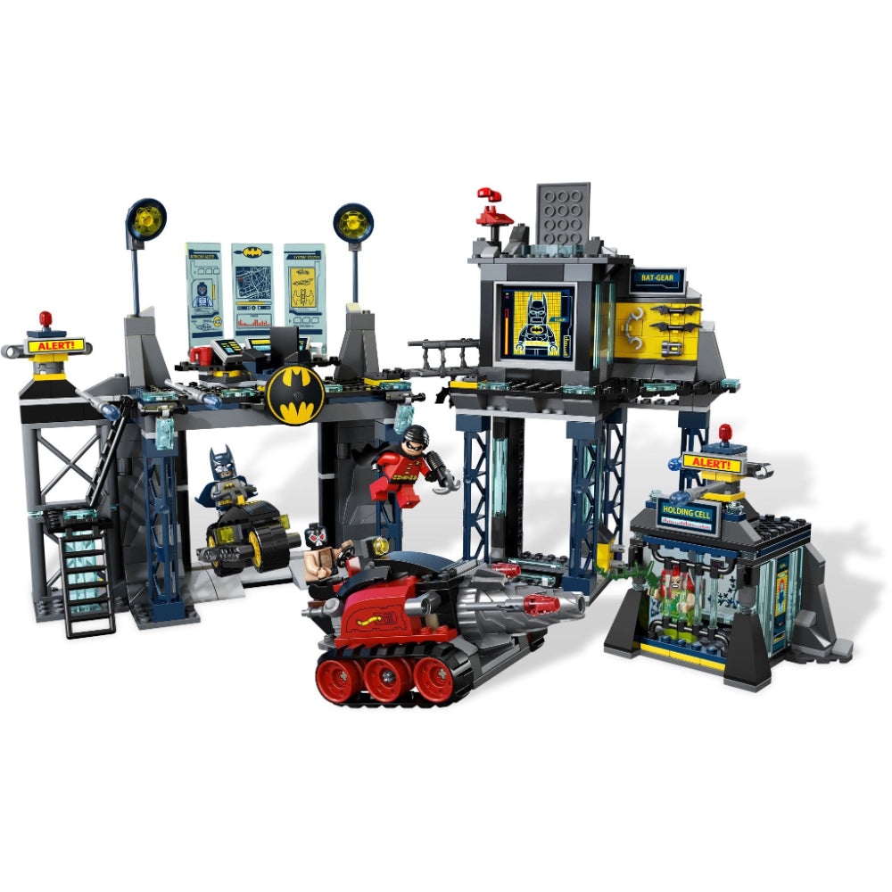 The Batcave 6860 | Marvel Super Heroes | LEGO