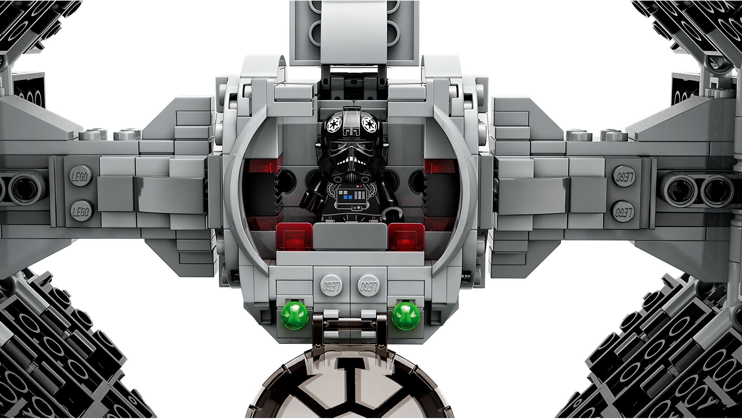 Mandalorian Fang Fighter v TIE Interceptor 75348 | Star Wars | LEGO