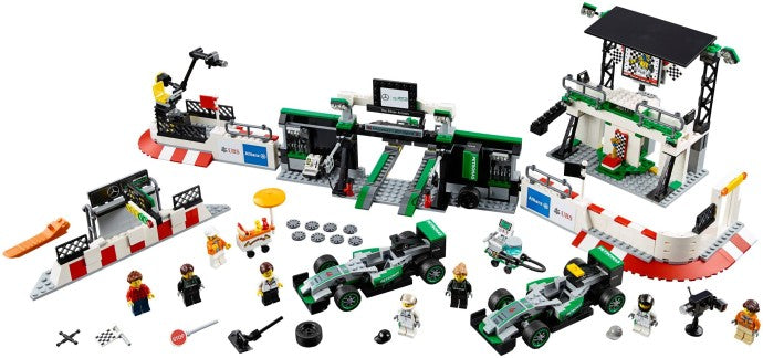 Mercedes AMG Petronas Formula One Team 75883 | Speed Champions | LEGO