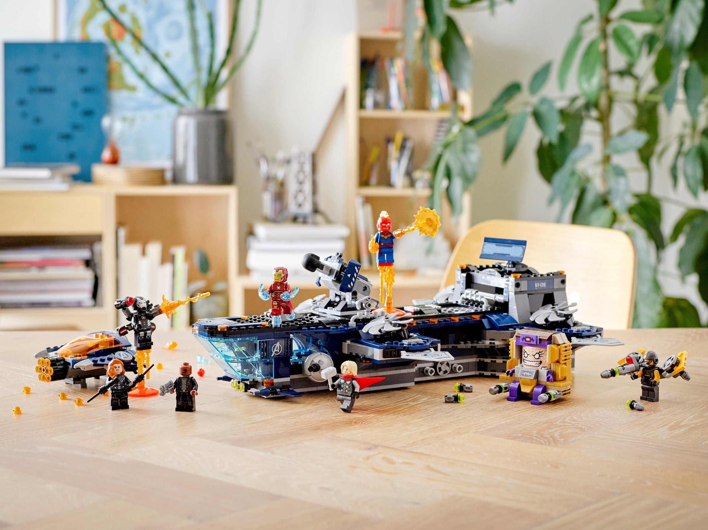 Avengers Helicarrier 76153 | Marvel Super Heroes | LEGO – image 3