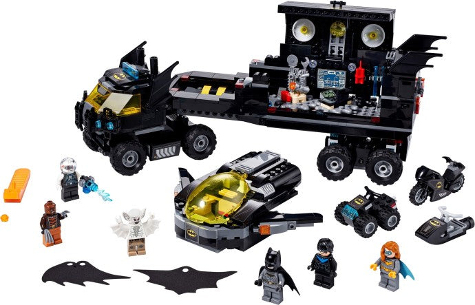 Mobile Bat Base 76160 | DC Comics Super Heroes | LEGO