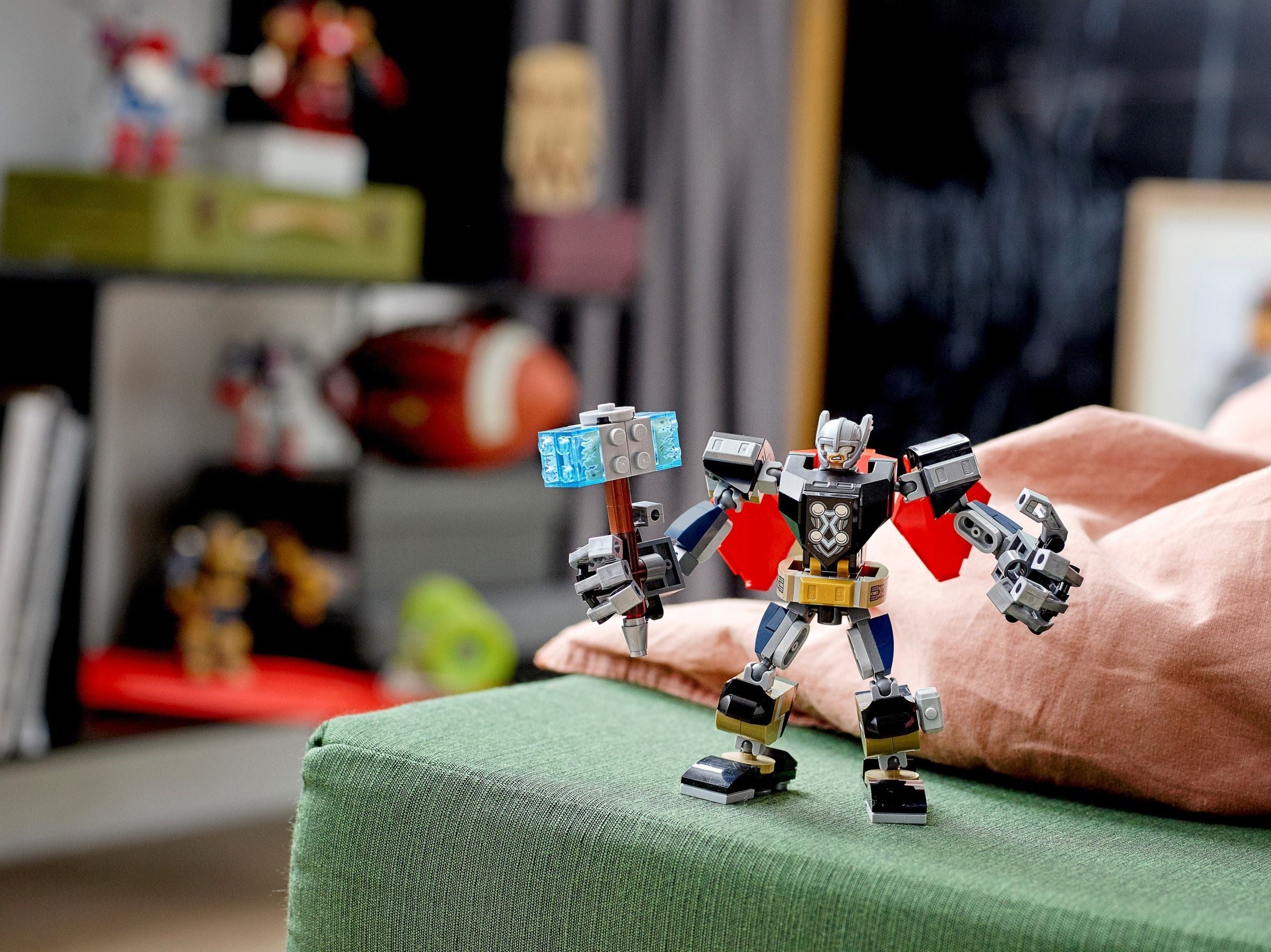 Thor Mech Armor 76169 | Marvel Super Heroes | LEGO – image 8