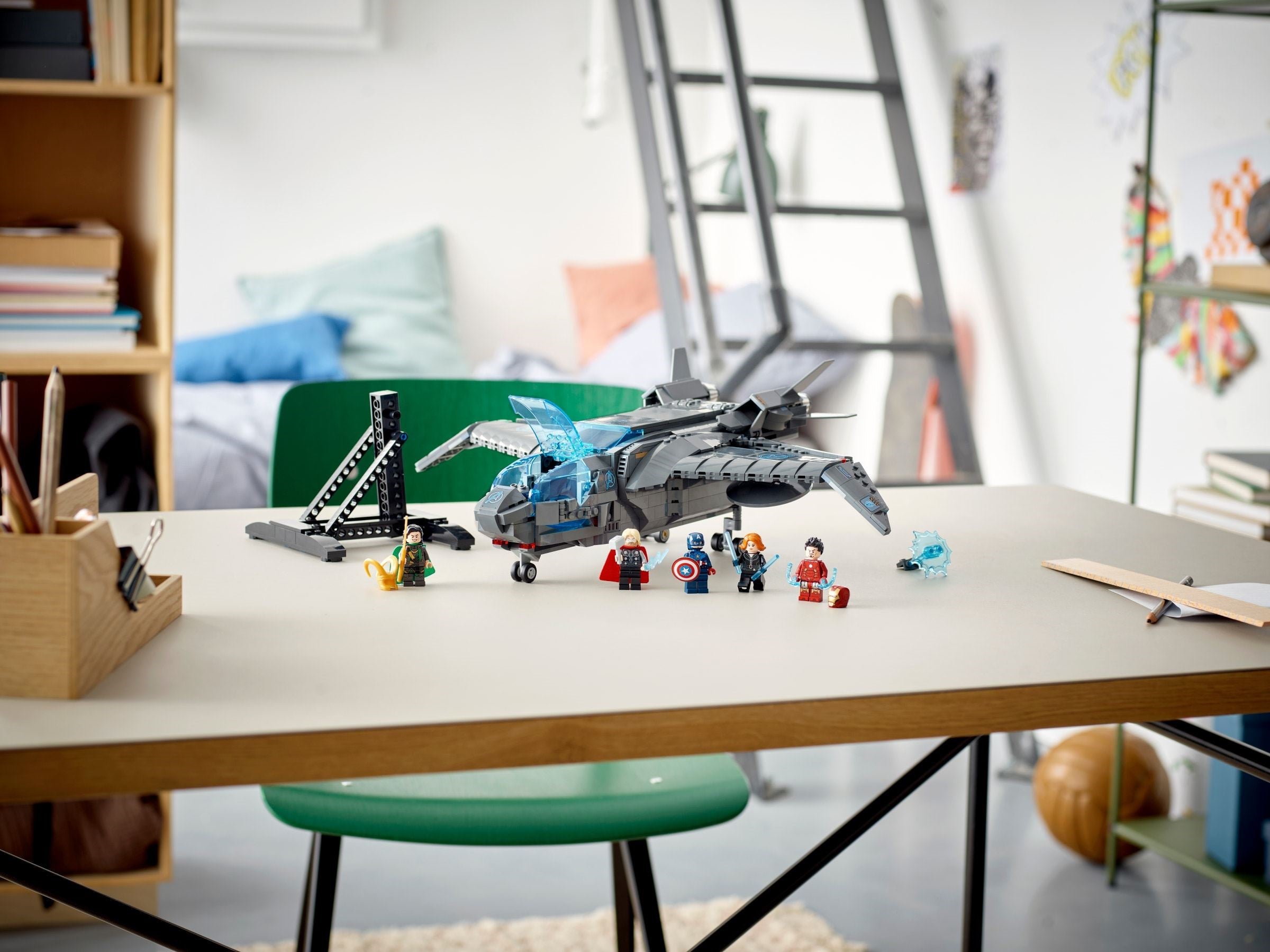 The Avengers Quinjet 76248 | Marvel Super Heroes | LEGO – image 4