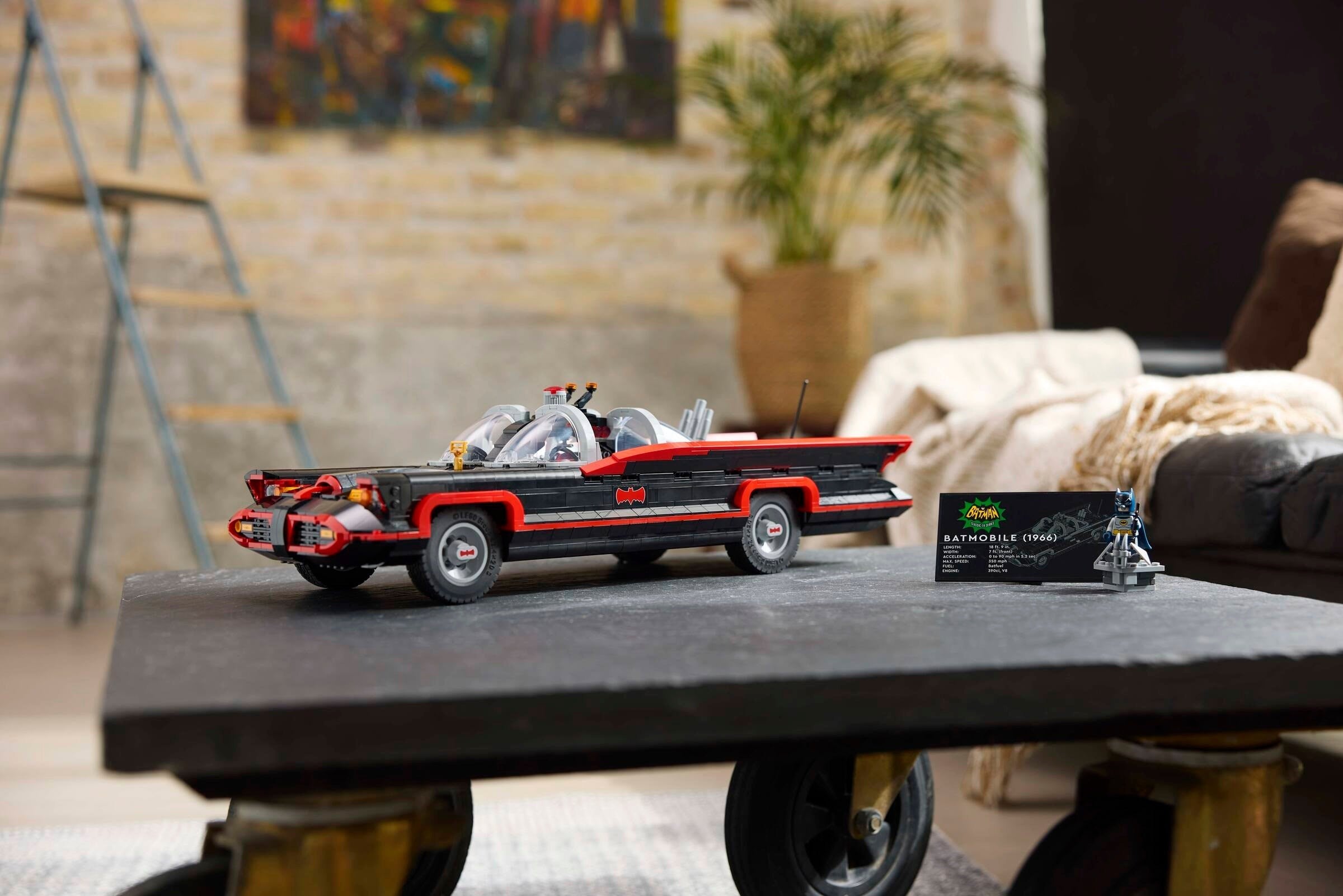 Batman: The Classic TV Series Batmobile 76328 | DC Comics Super Heroes | LEGO – image 6