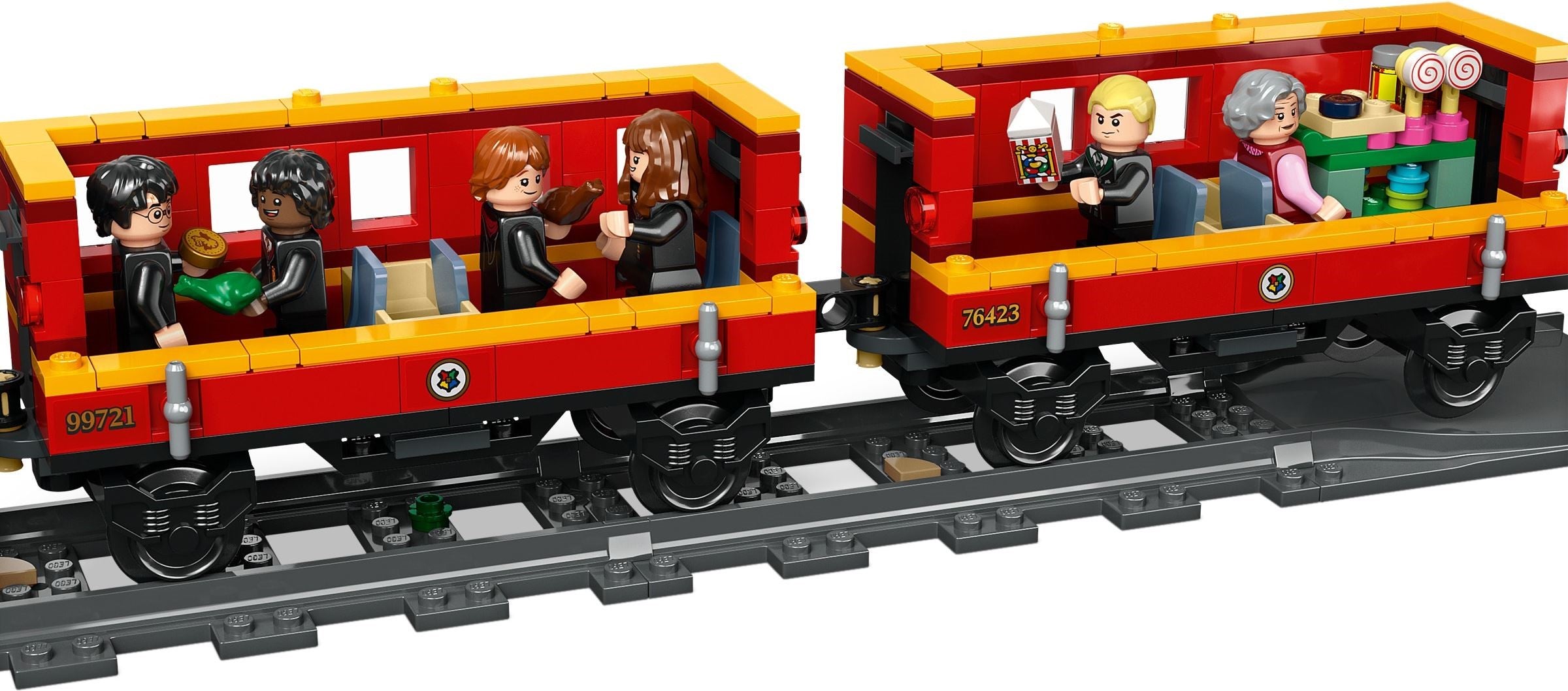 Hogwarts Express & Hogsmeade Station 76423 | Harry Potter | LEGO – image 4