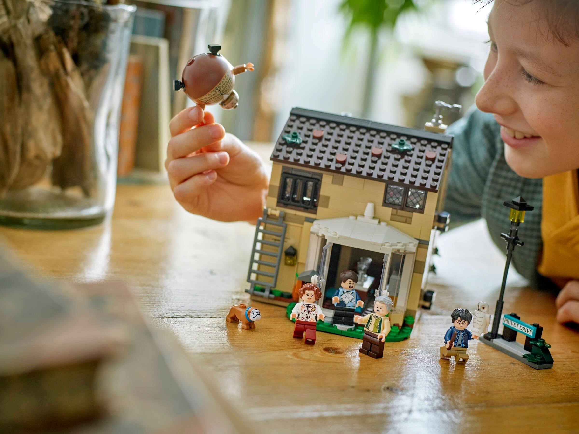 Privet Drive: Aunt Marge's Visit 76451 | Harry Potter | LEGO – image 9