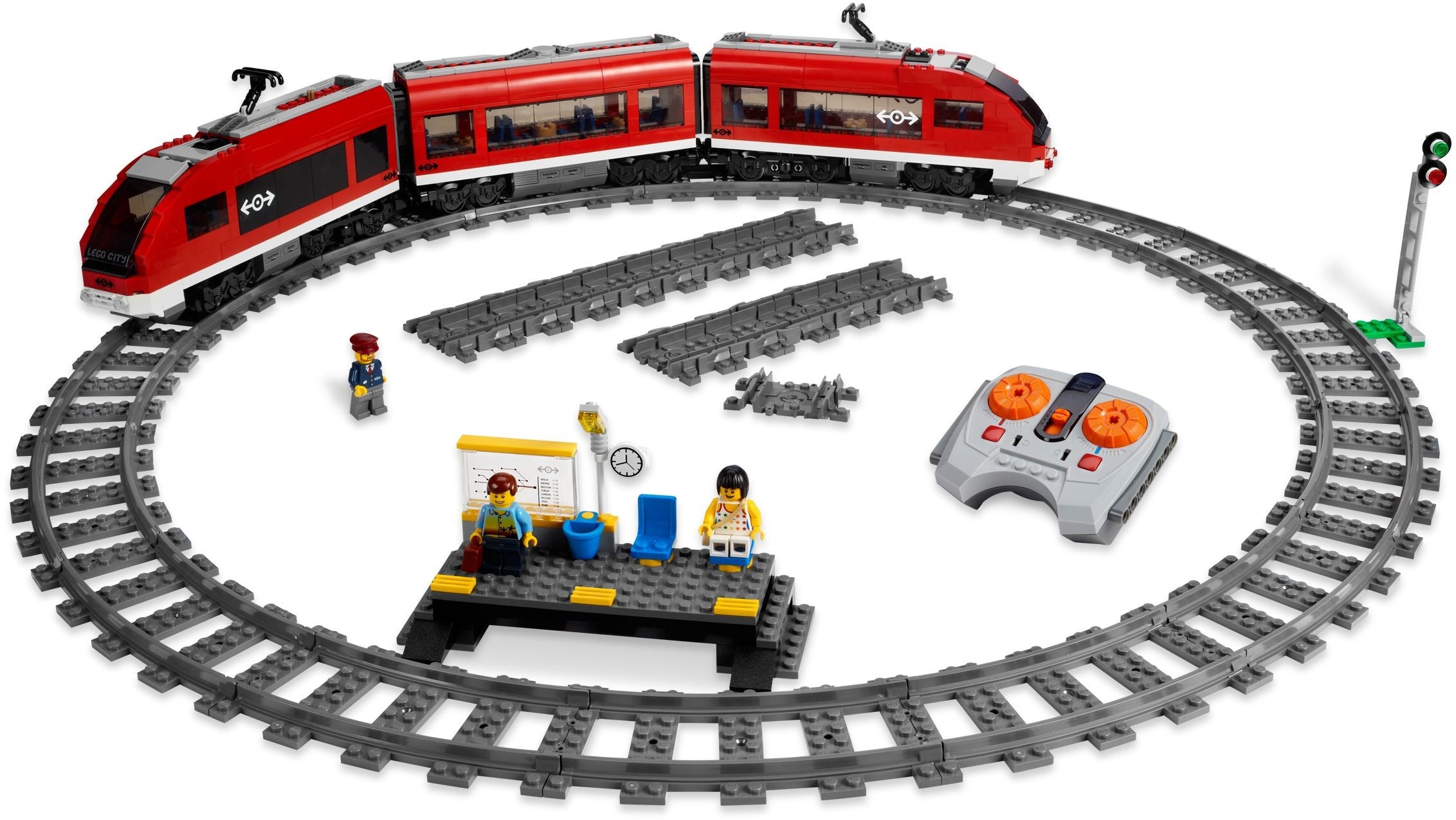 Passenger Train 7938 | City | LEGO