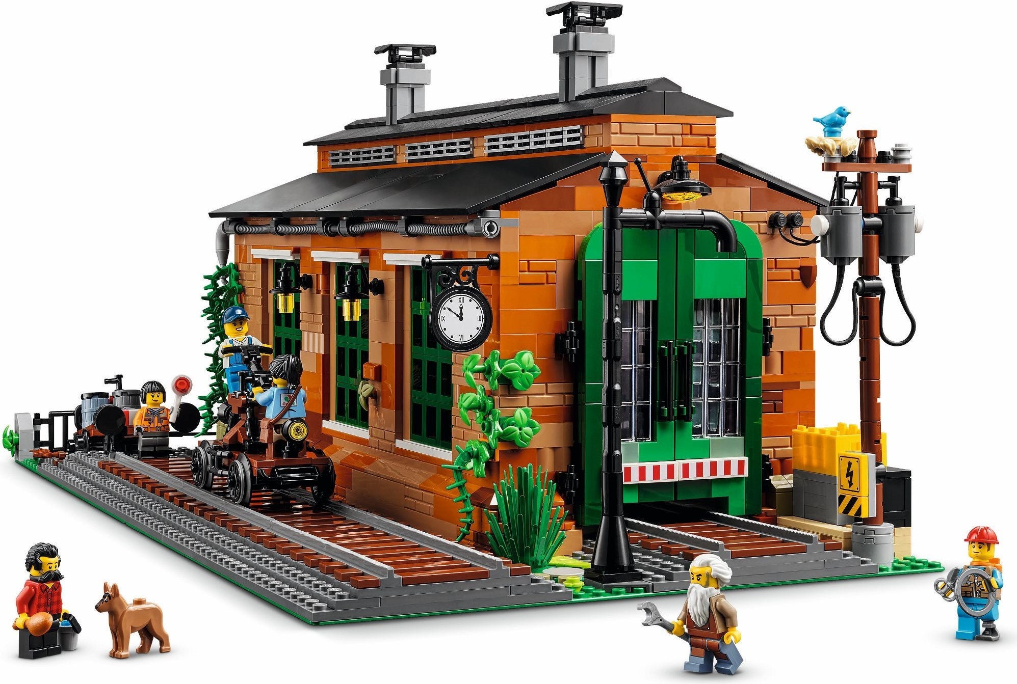 Old Train Engine Shed 910033| Brick Link Designer Program | LEGO