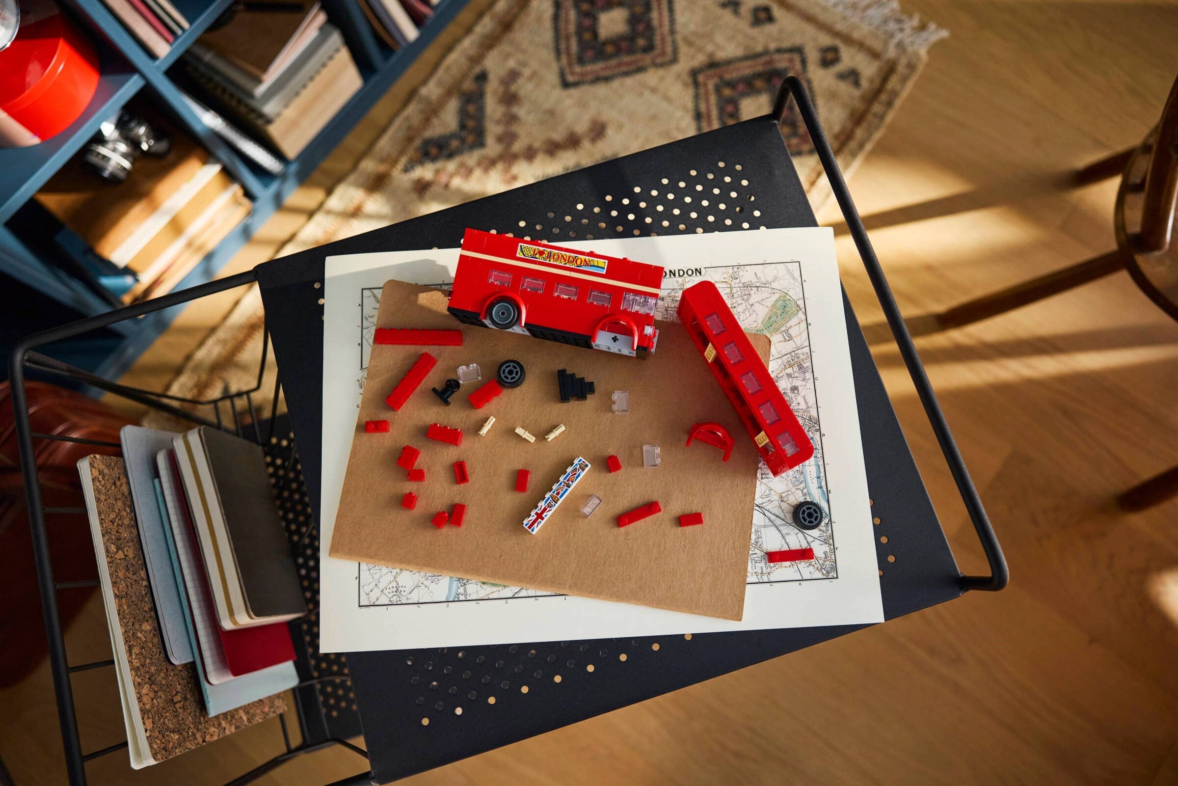 London Bus 40953 | Creator | LEGO (image 4)