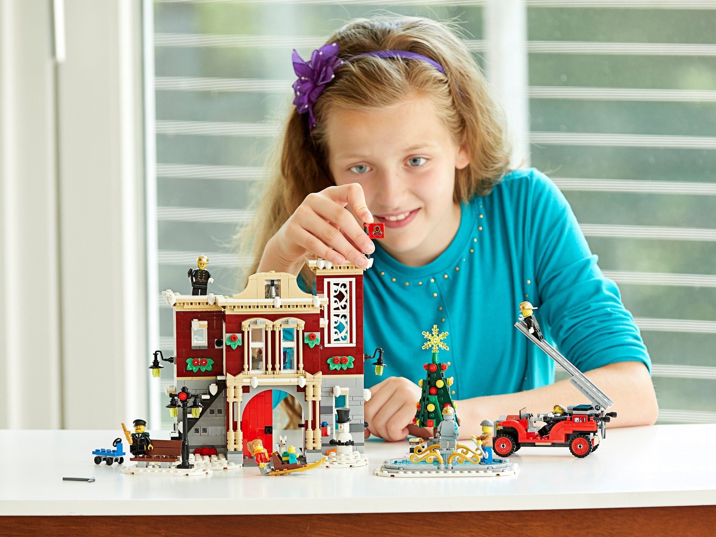 Winter Village Fire Station 10263 | Creator Expert | LEGO – image 11