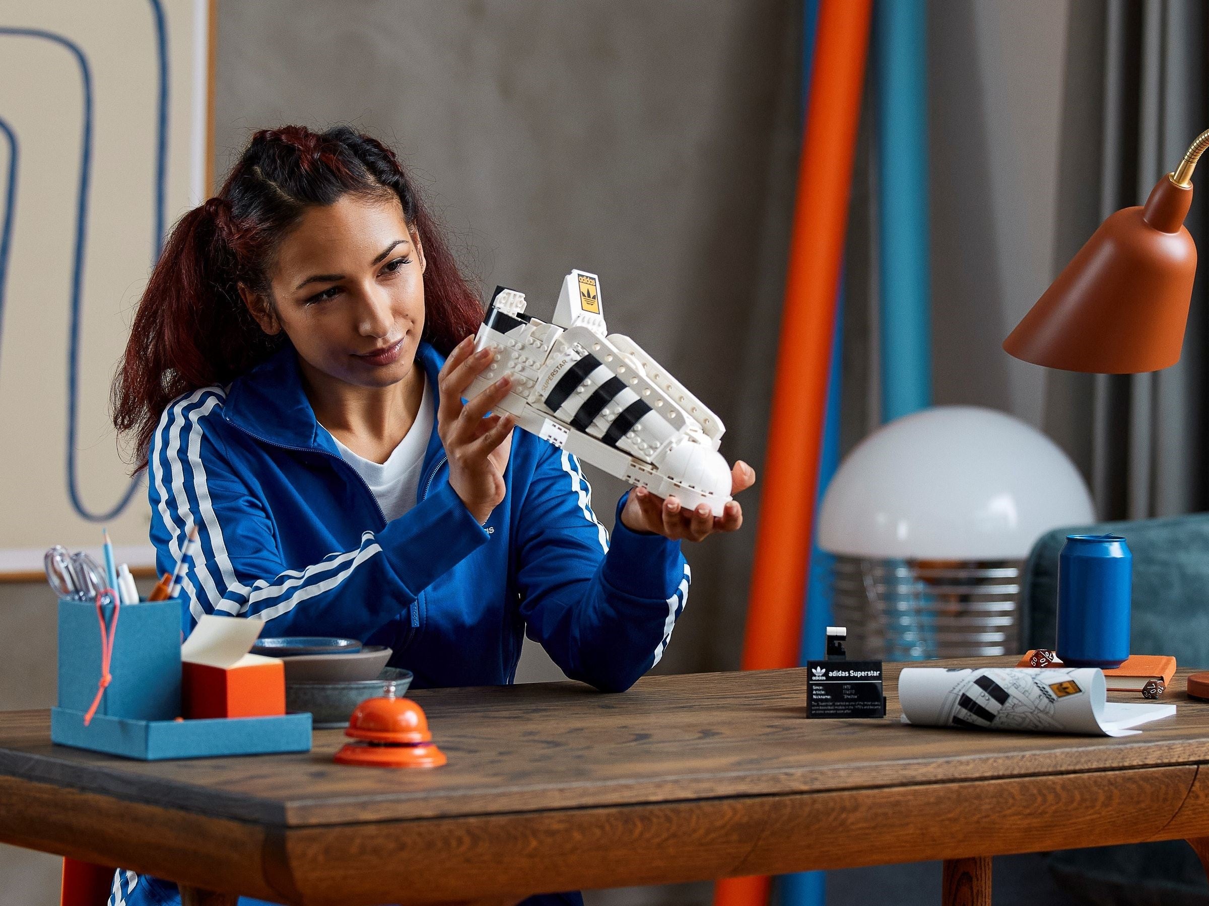 Adidas Originals Superstar 10282 | Icons | LEGO – image 28