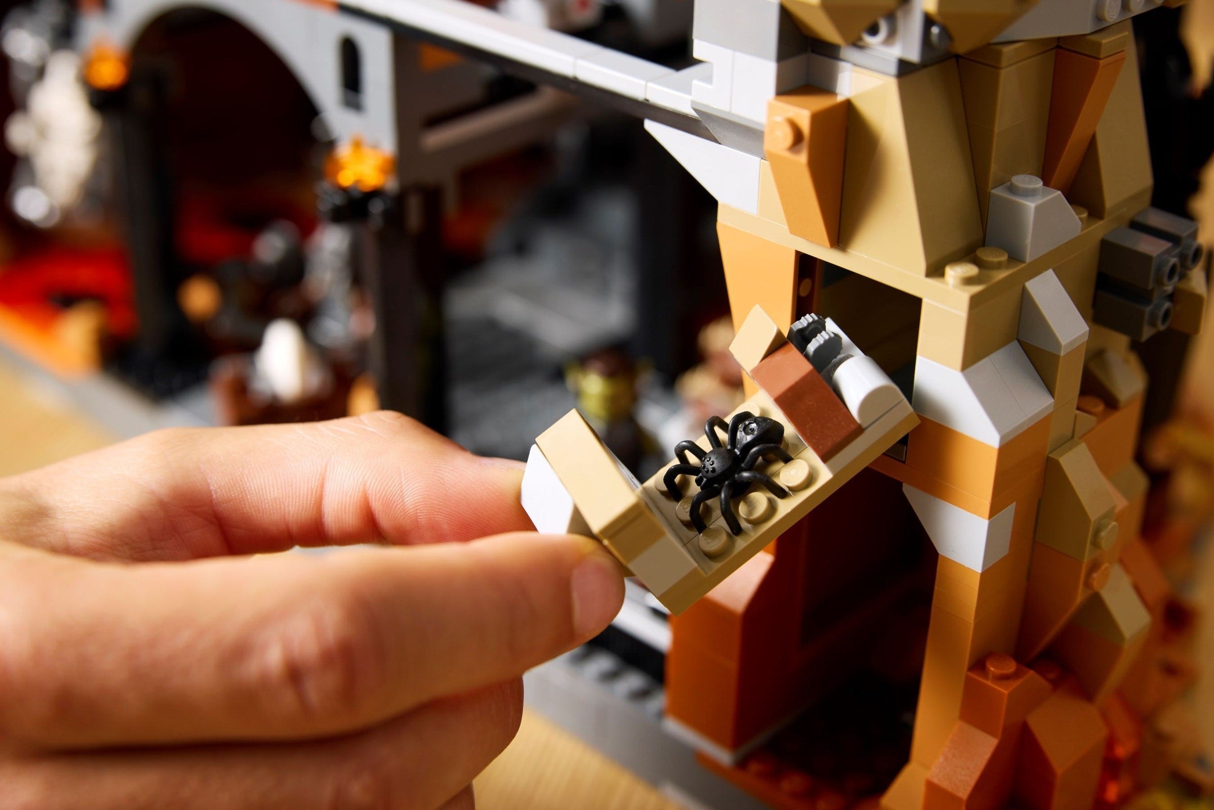 The Lord of the Rings: Barad-dûr 10333 | Icons | LEGO – image 20