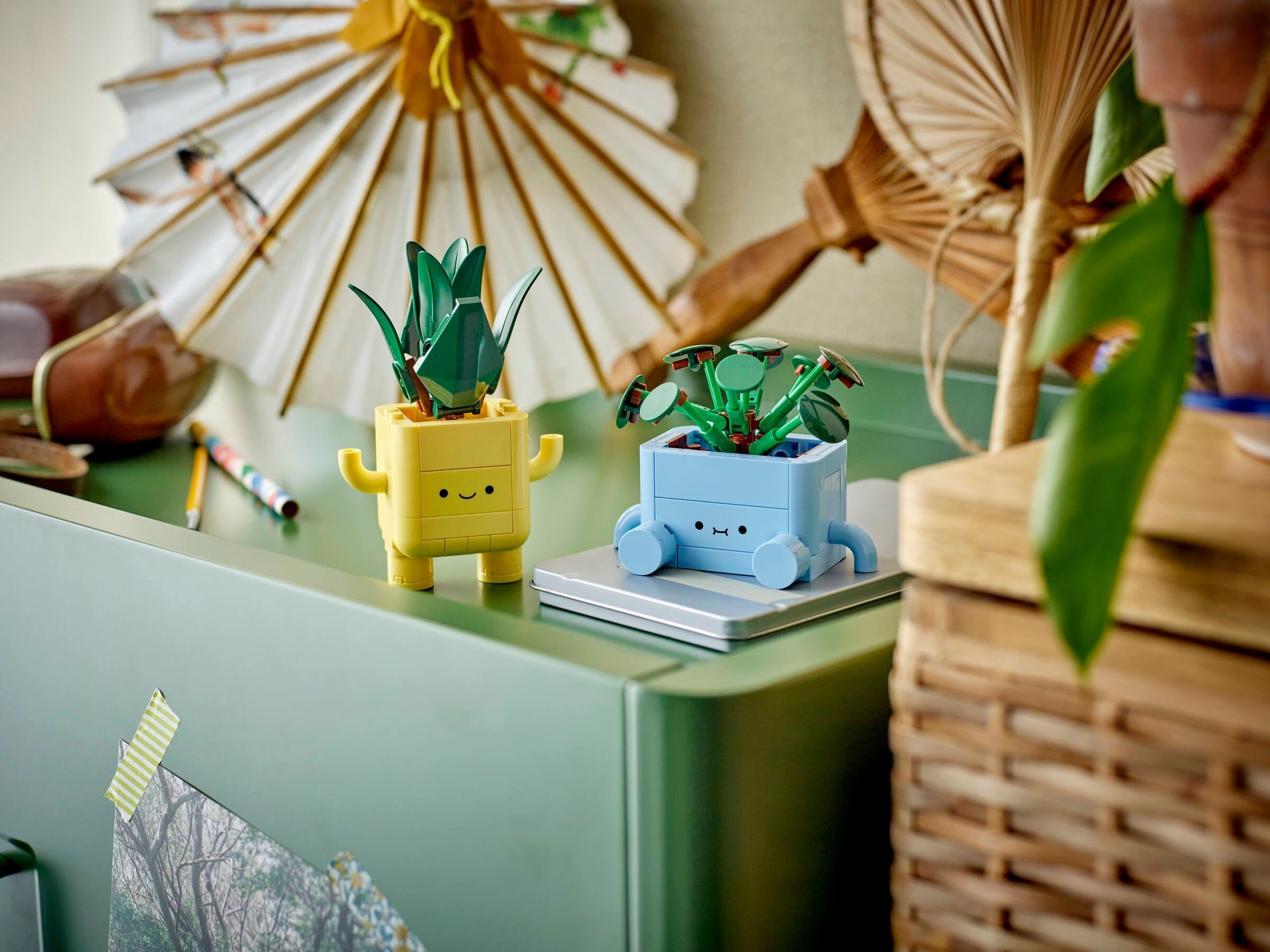 Happy Plants 10349 | Botanicals | LEGO – image 7