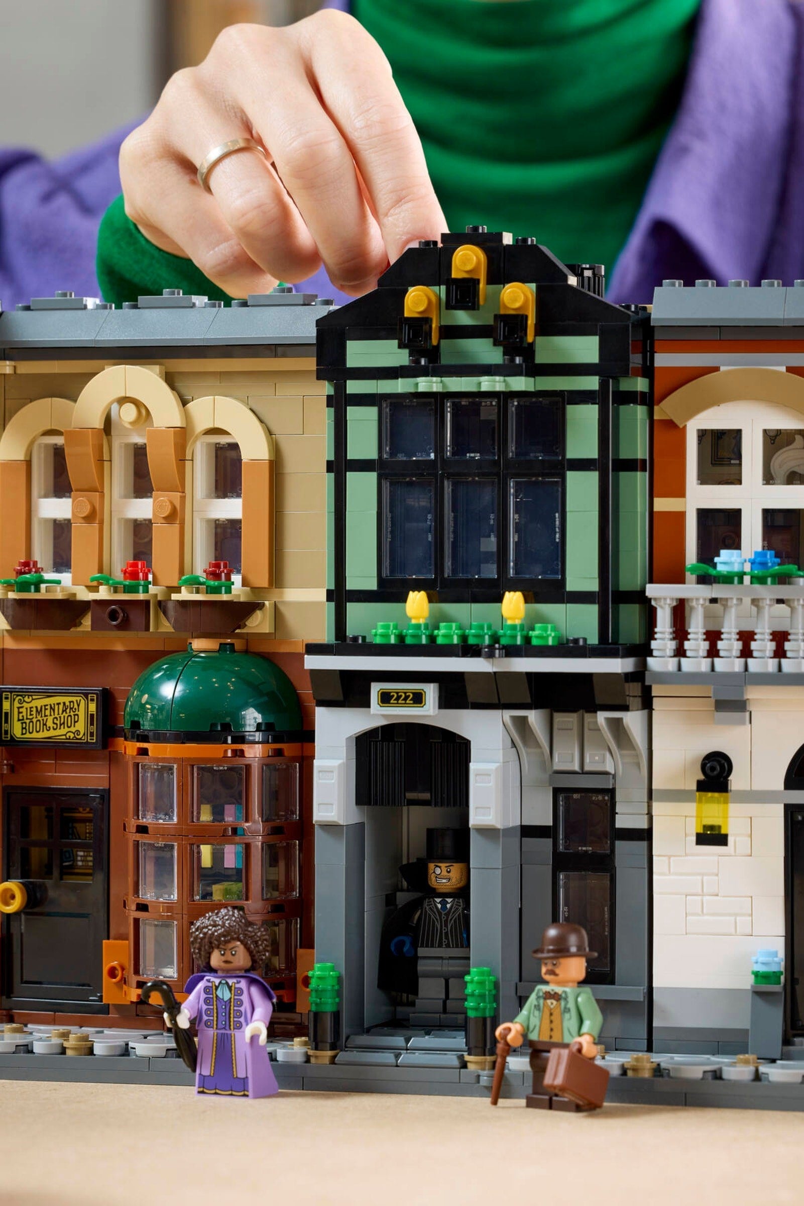 Sherlock Holmes: Book Nook 10351 | Icons | LEGO – image 4