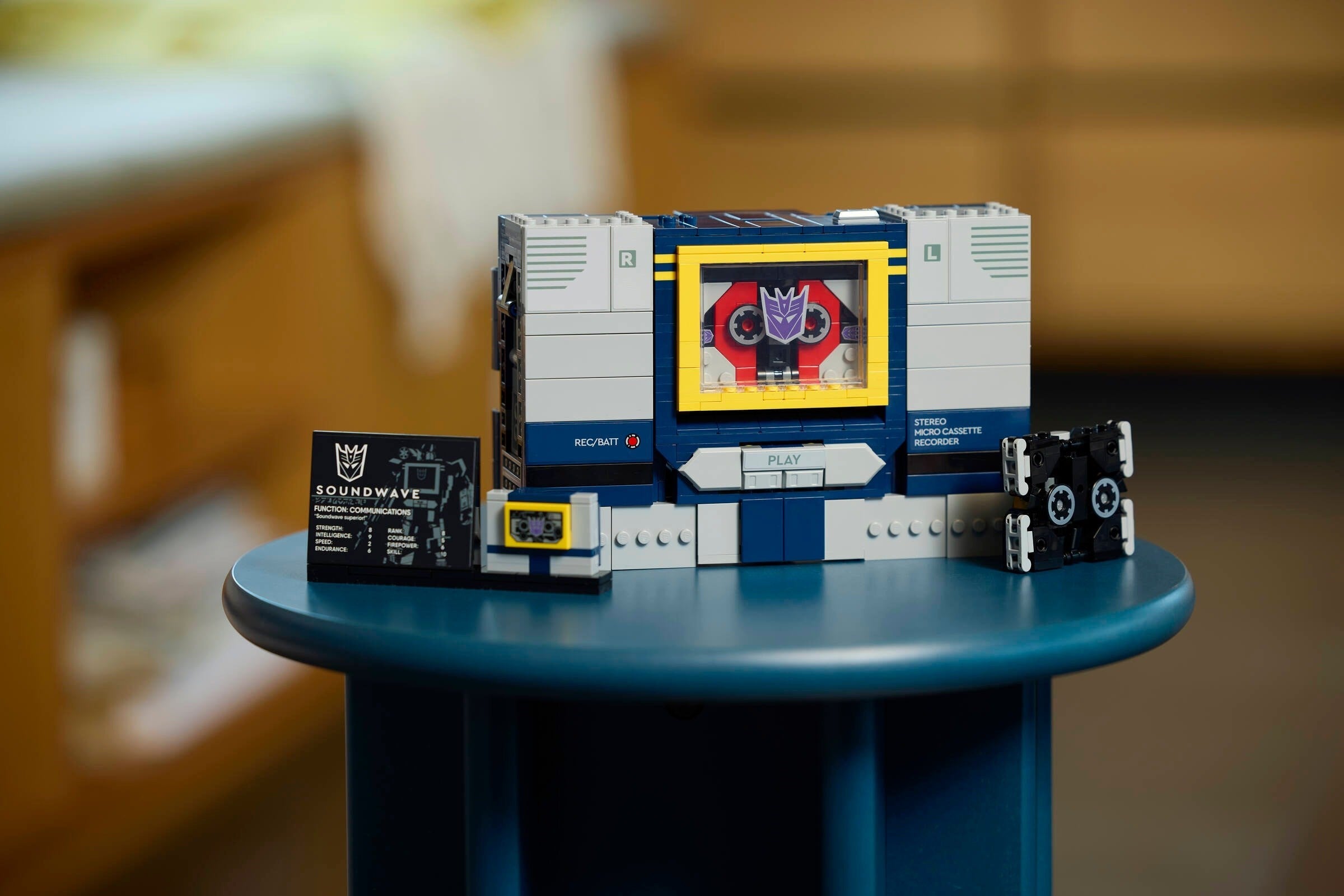 Transformers: Soundwave 10358 | Icons | LEGO – image 11